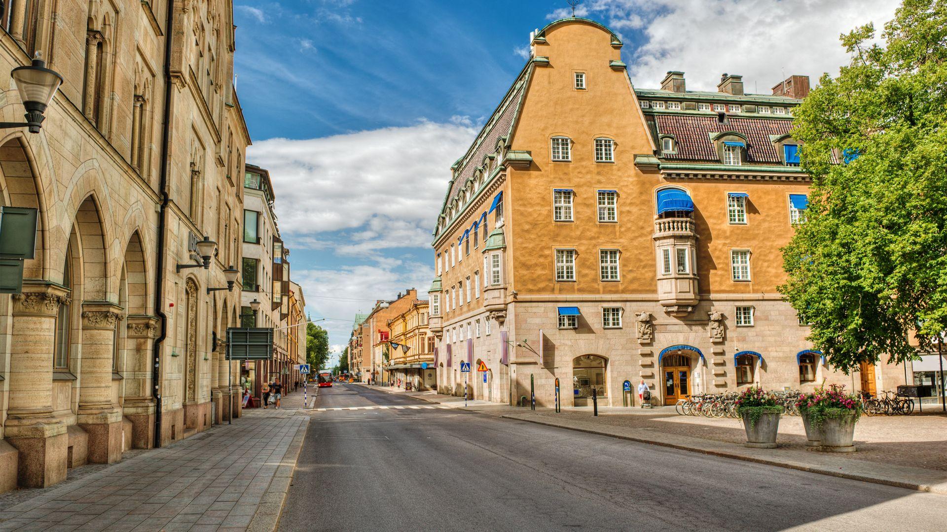 Best of Linköping: Private Walking Tour with a Local – Linköping, Sweden