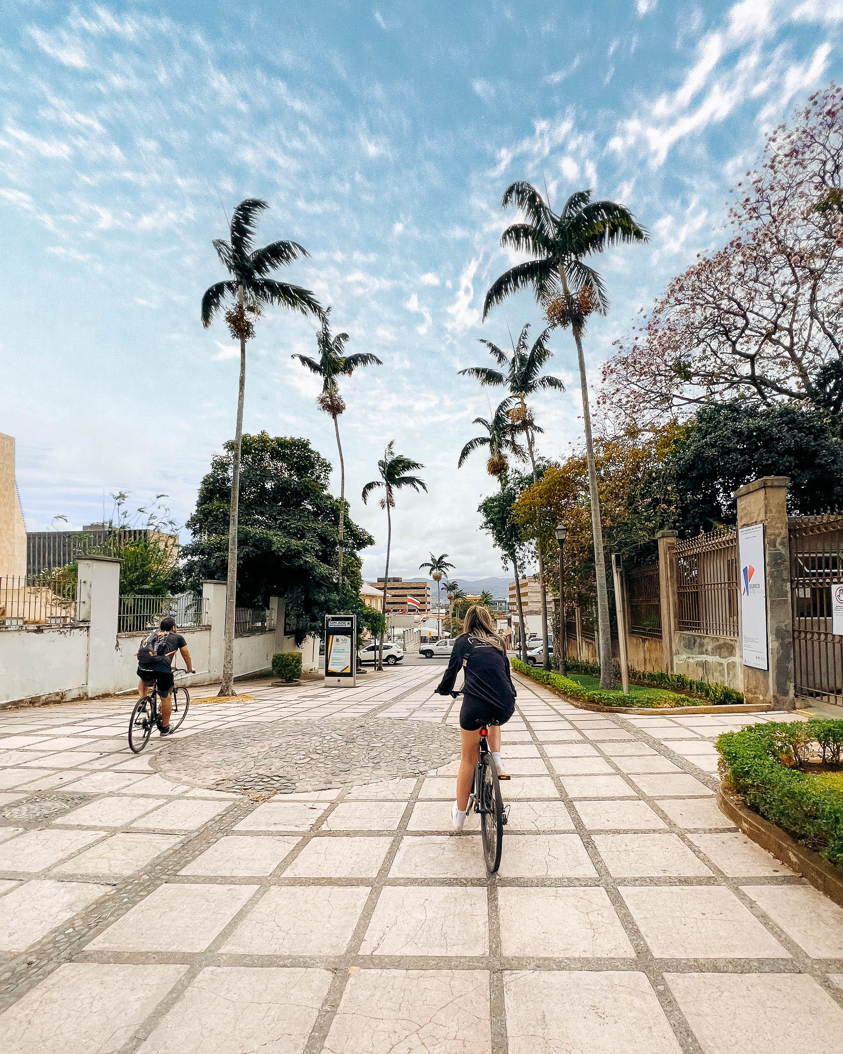 Between Wheels and Flavors of San José – San José, Costa Rica