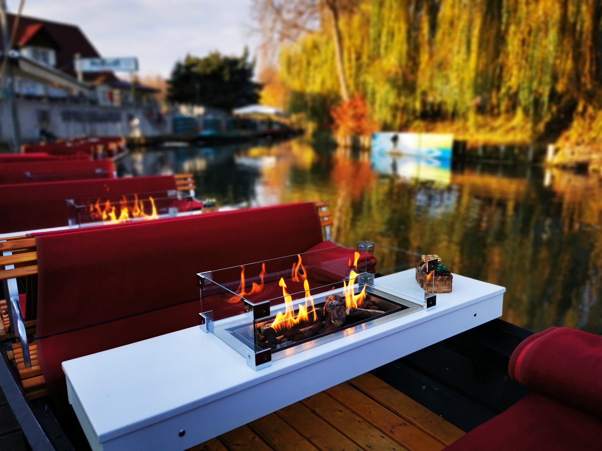 Burg: Spreewald Winter Cruise with Fireplace – Burg, Germany