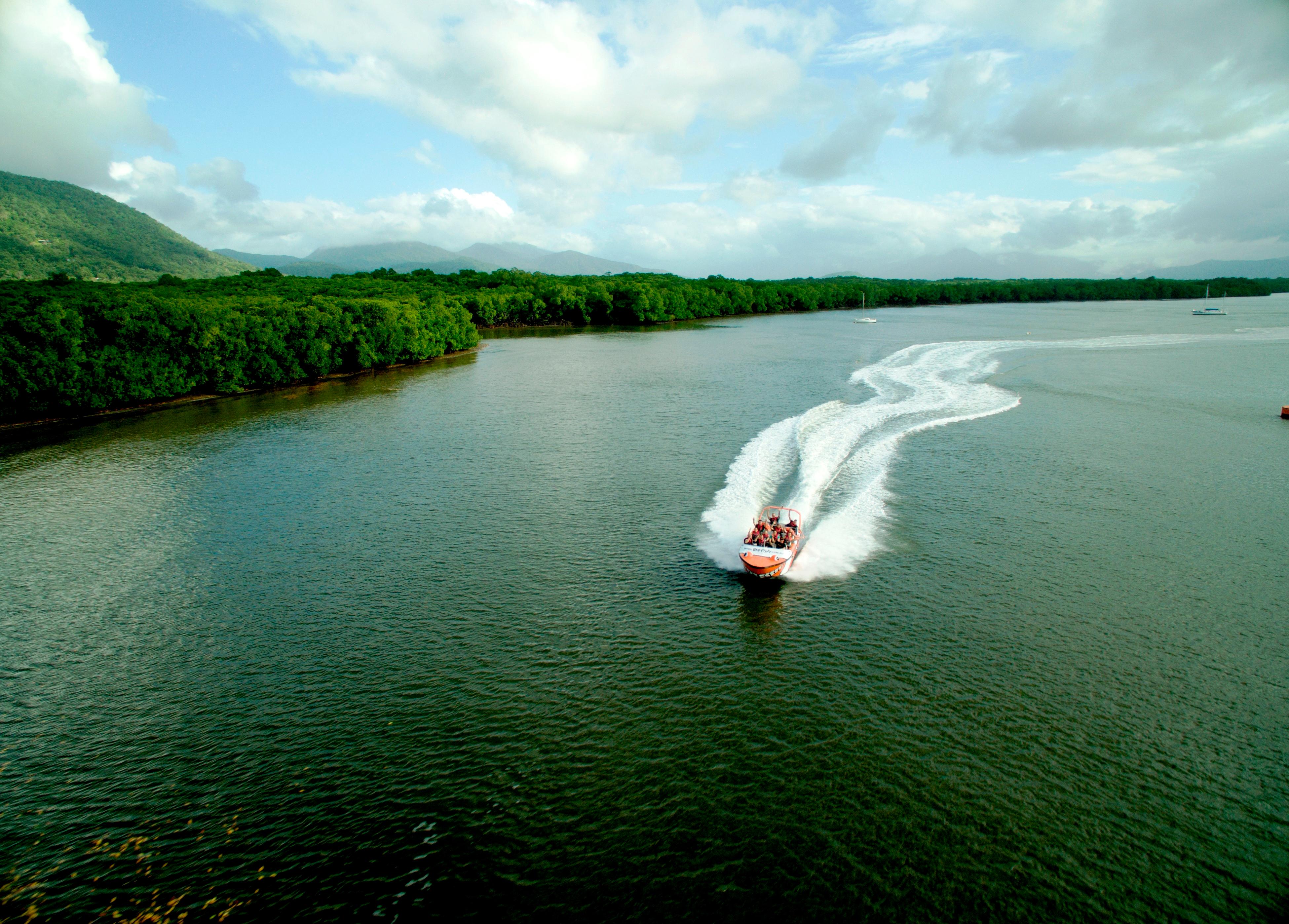 Cairns: 35-Minute Jet Boating Ride – Cairns, Australia