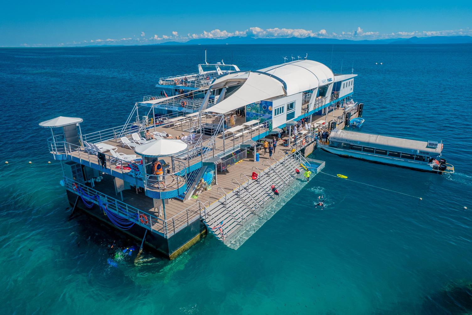 Cairns: Great Barrier Reef Pontoon with Water Activities – Cairns, Australia