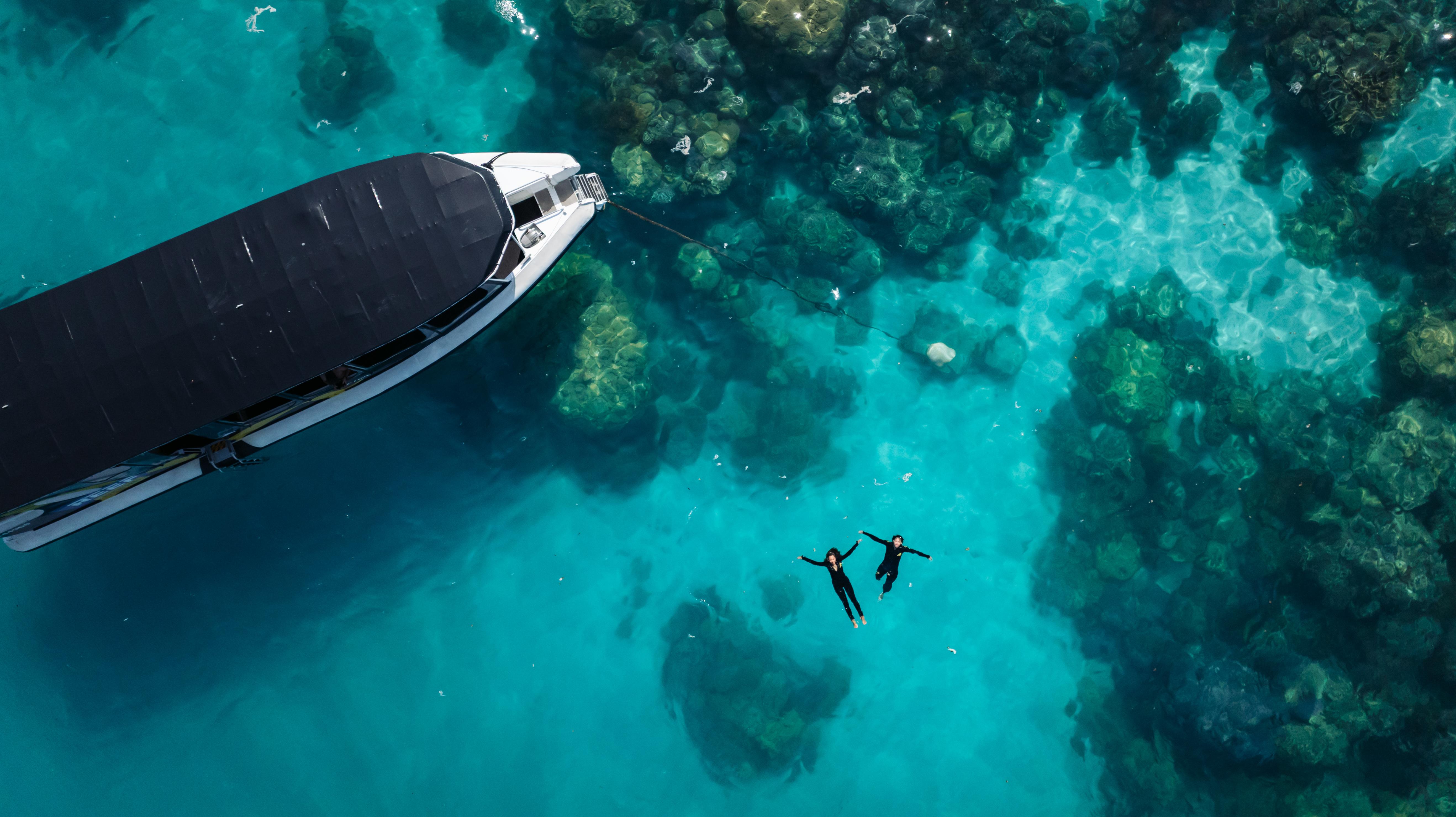 Cairns: Great Barrier Reef Small Group Snorkelling Tour – Cairns, Australia