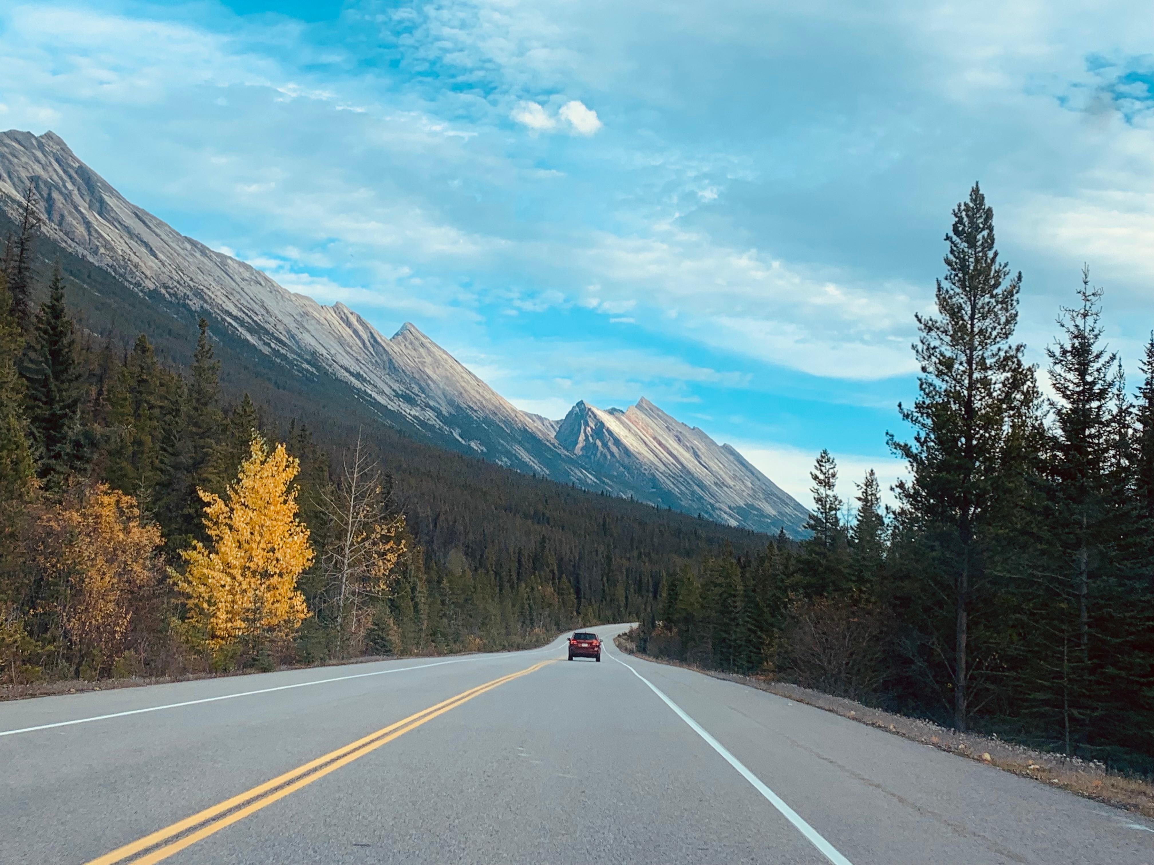 Calgary: 3-Day Lake Louise, Moraine, Emerald, Yoho, Icefield – Yoho National Park Of Canada, Canada