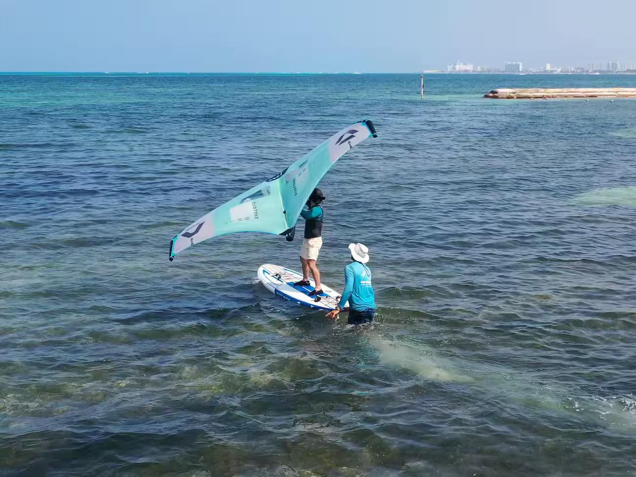 Cancún: 2-Hour Kitesurfing or Wingfoiling Course – Cancun, Mexico