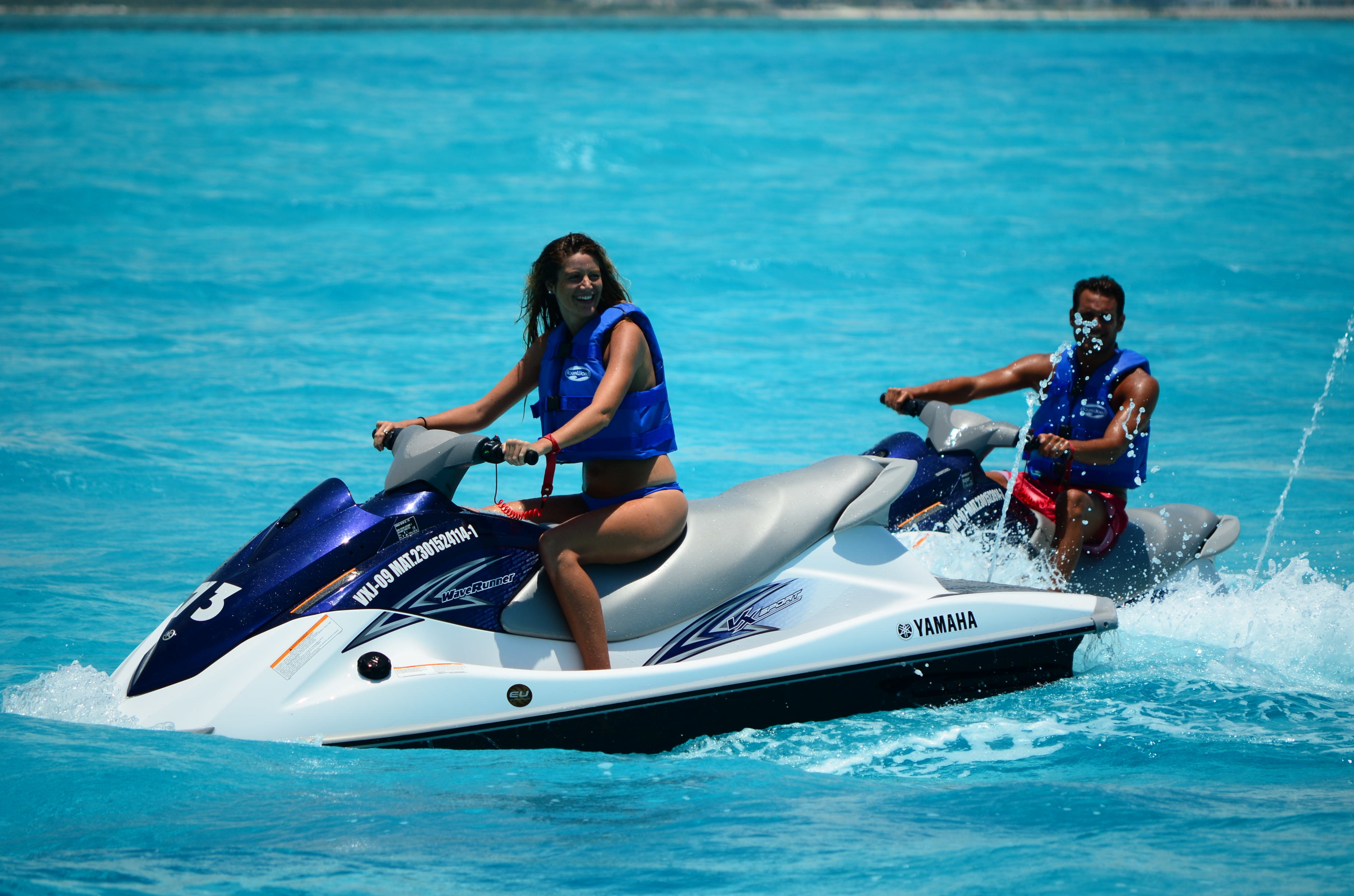 Cancun: Waverunner in Nichupte Lagoon – Cancun, Mexico