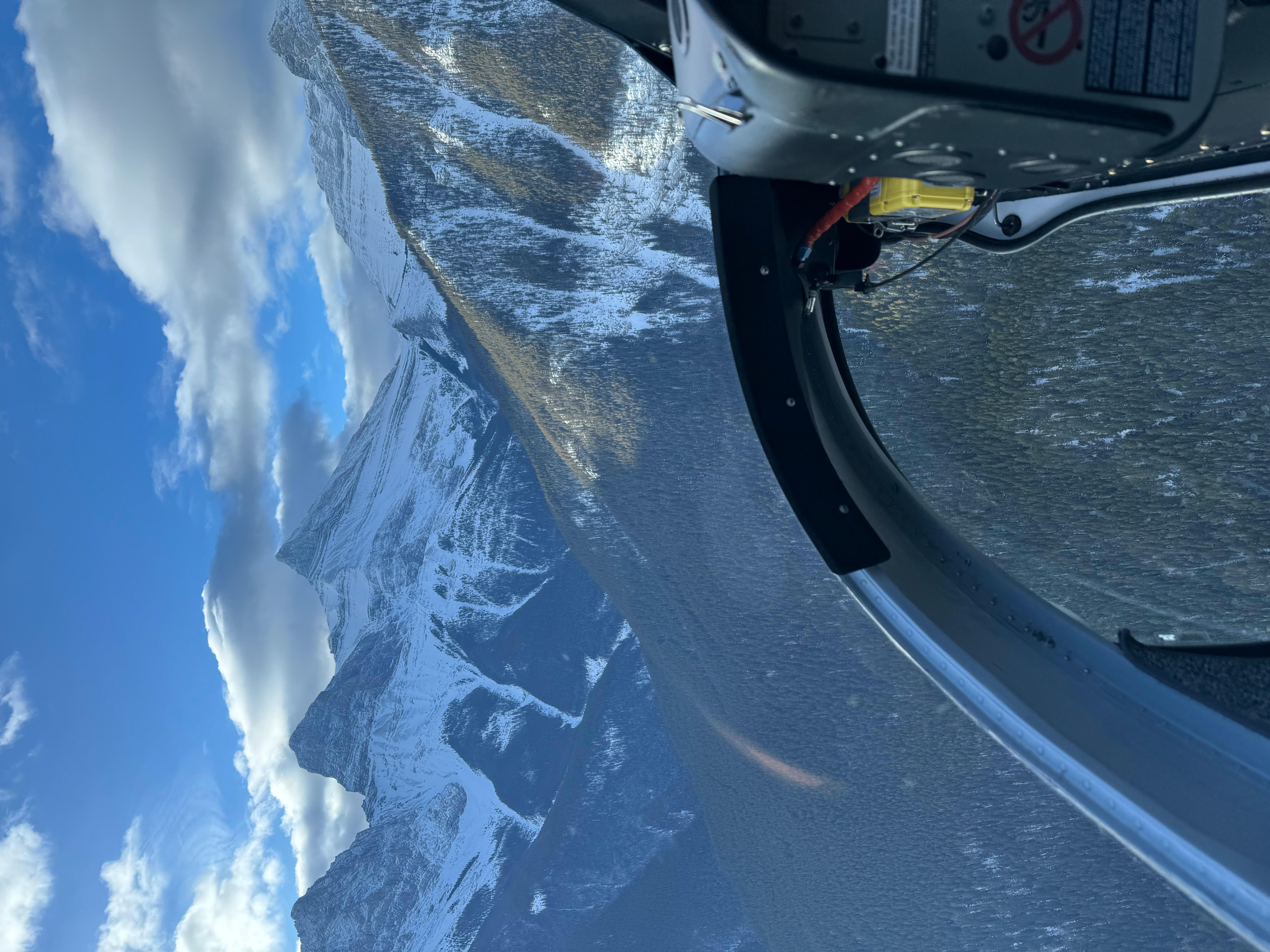 Canmore: 25-Minute Three Sisters Helicopter Tour – Bow River, Canada