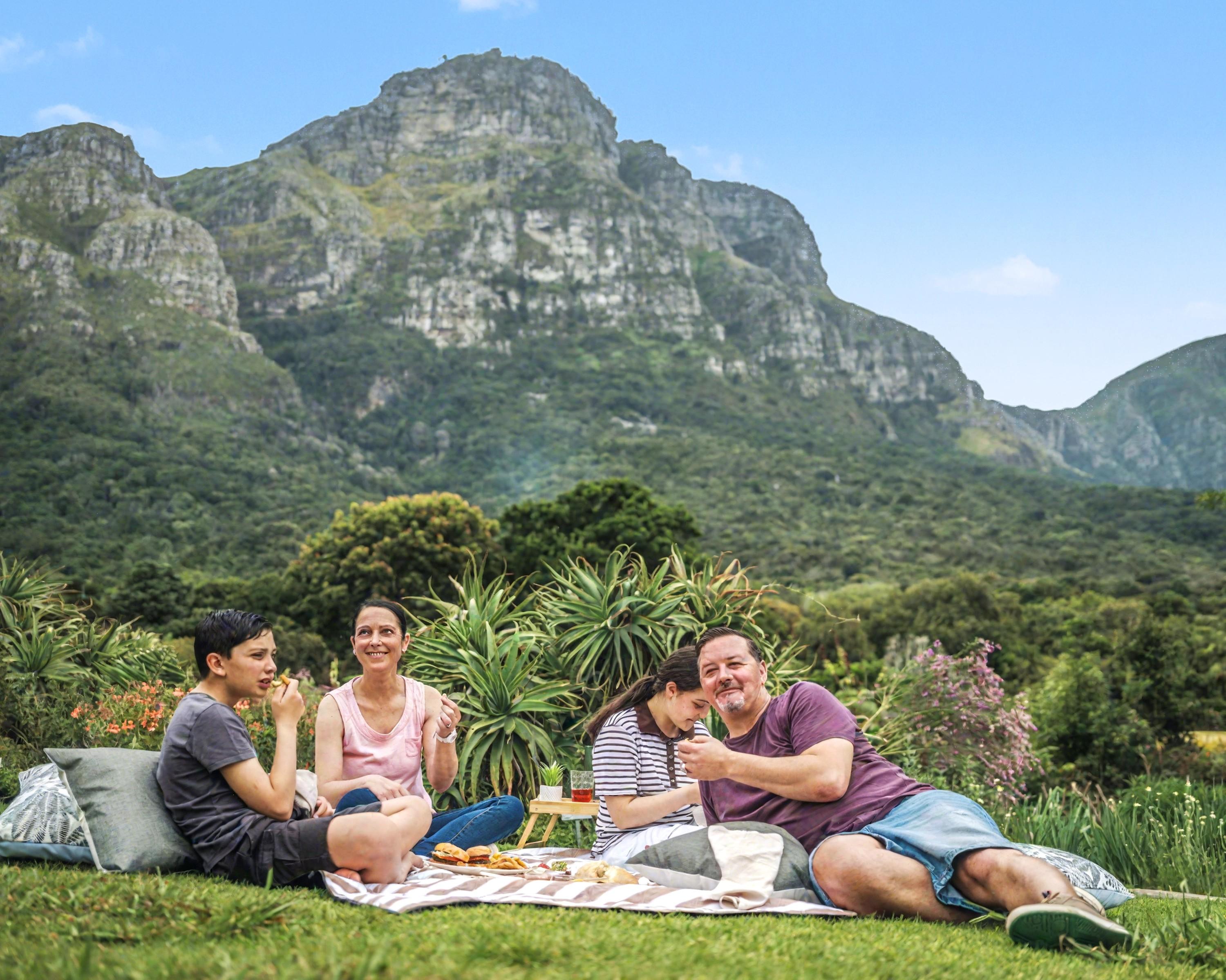 Cape Town: Kirstenbosch Gardens Picnic with Entry Ticket – Cape Town, South Africa