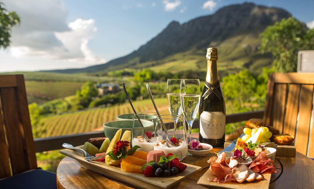 Cape Town: Paarl, Stellenbosch and Franschhoek Wine Tour – Cape Town, South Africa
