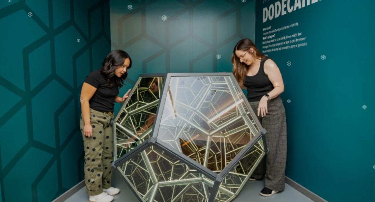 Charlotte: Museum of Illusions Entry Ticket – Charlotte, North Carolina