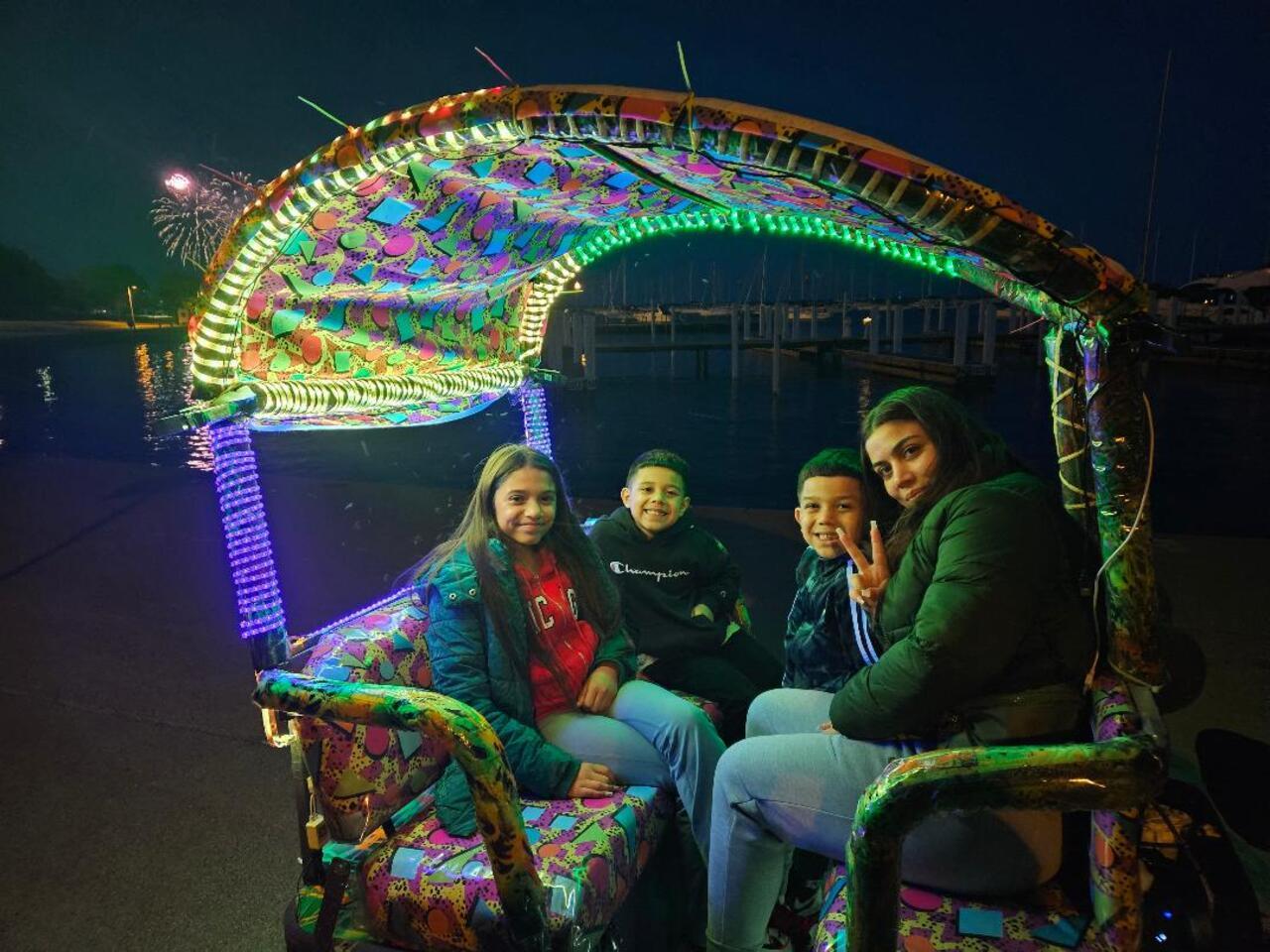 Chicago: Pedicab Tour with Music and Sights – Chicago, Illinois