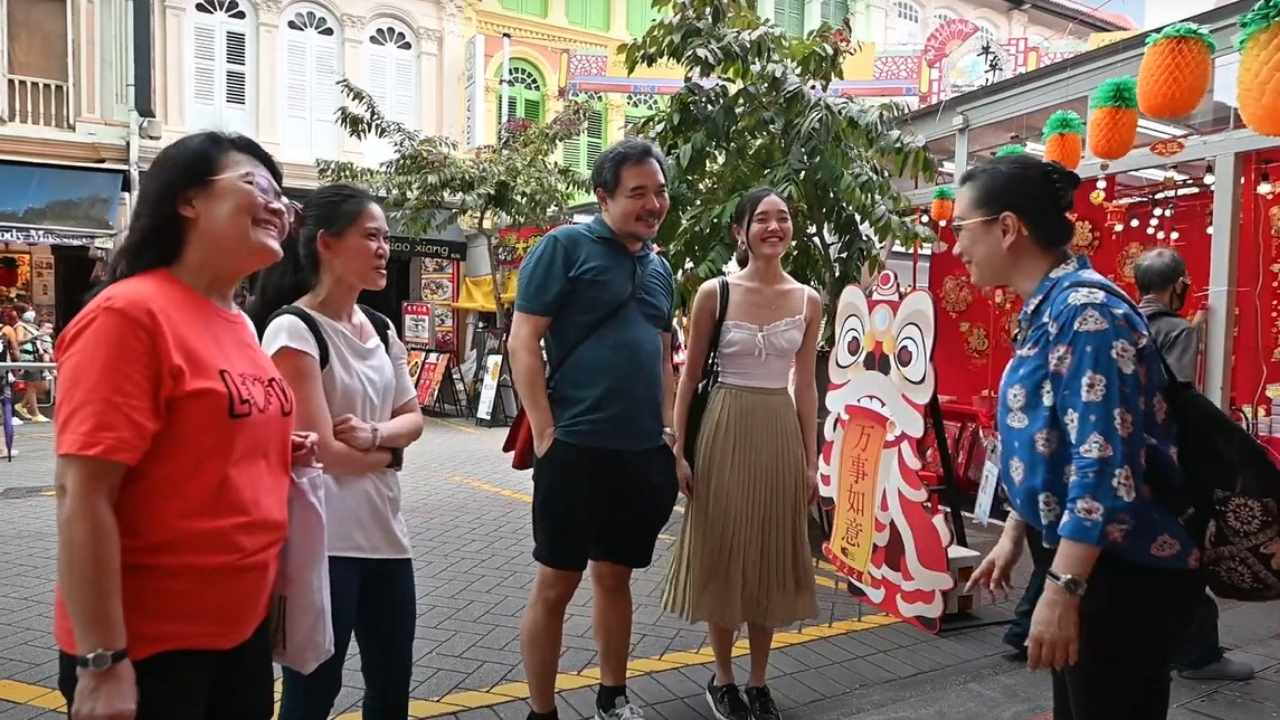 Chinatown Hidden Treasures Local Guided Walking Tour – Singapore