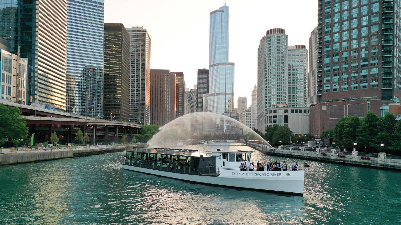 City Cruises Chicago: Brunch, Lunch, or Dinner River Cruise – Chicago, Illinois