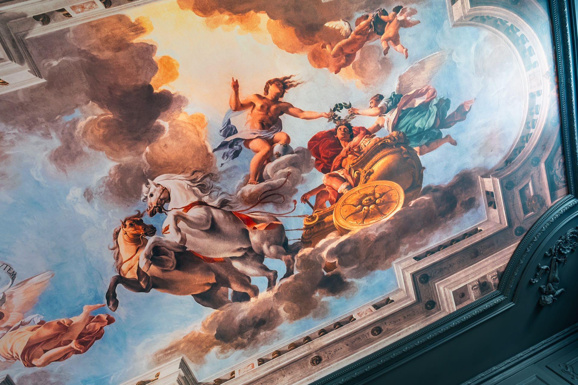 Cocktails lessons in Speakeasy – Paris, France