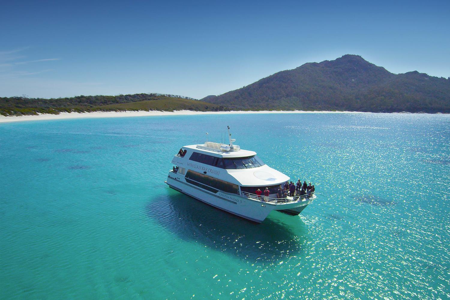 Coles Bay: Wineglass Bay Adults-Only Cruise with Lunch – Coles Bay, Australia