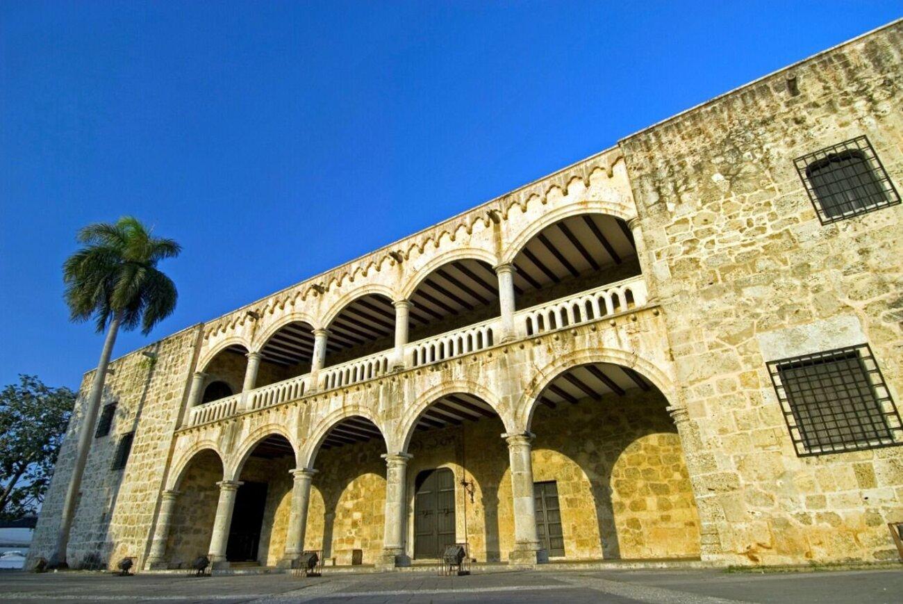 Colonial Zone: Historical Tour with a visit to the Columbus Lighthouse and Tres Ojos Park – Santo Domingo Este, Dominican Republic