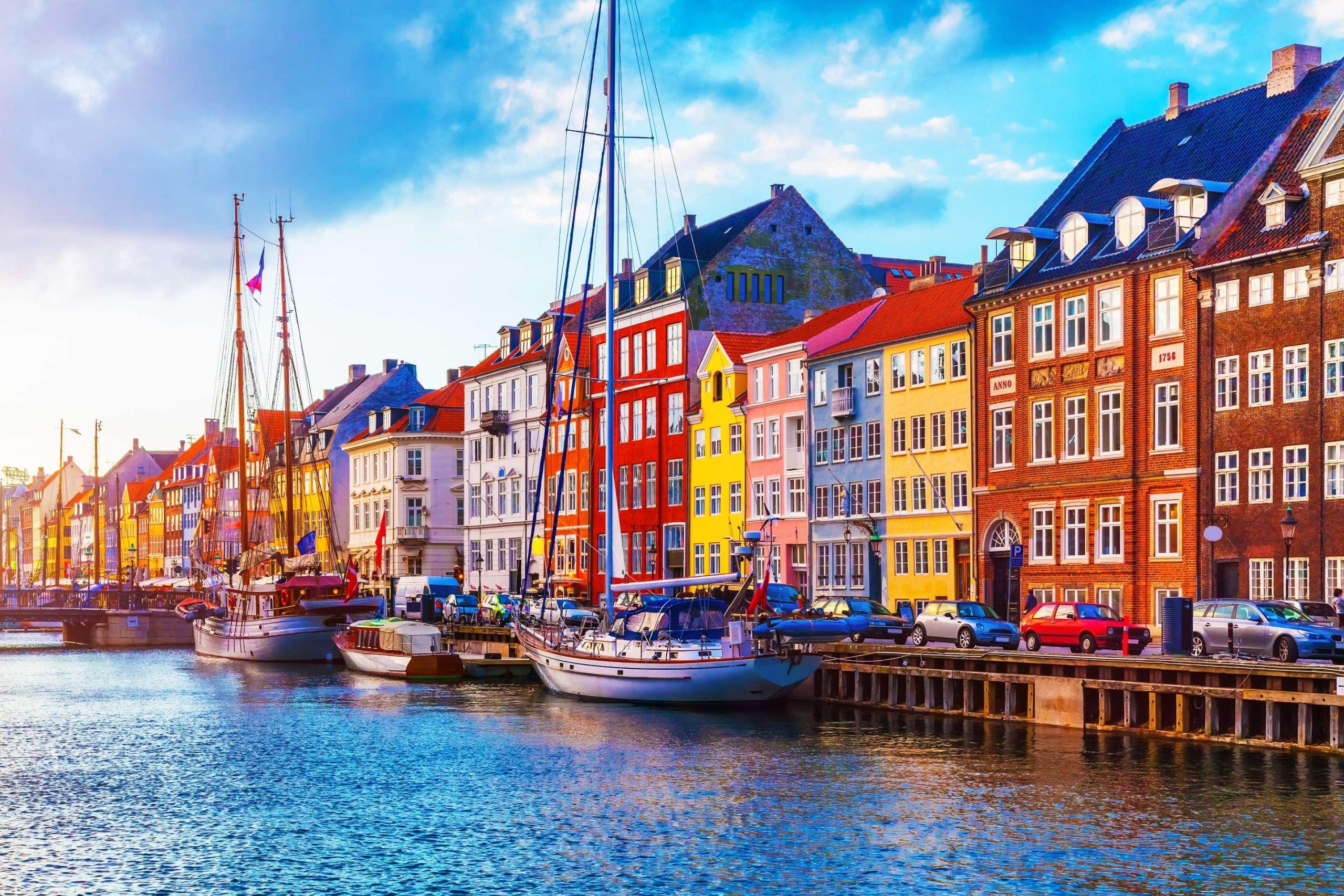 Copenhagen: Canal Boat Cruise & Old Town/Nyhavn Walking Tour – Copenhagen, Denmark