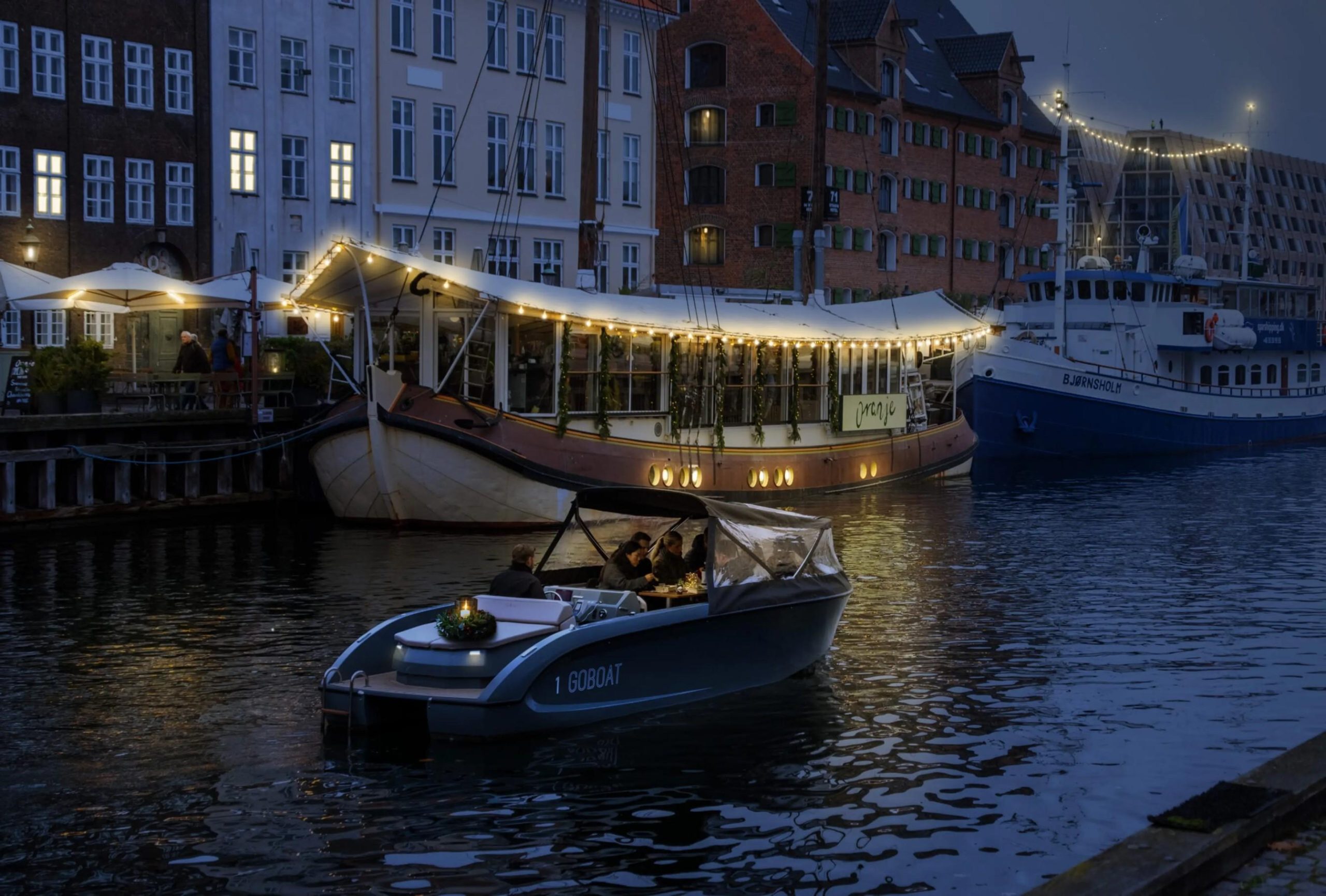 Copenhagen: Private Boat Tour with Captain (Lite) – Copenhagen, Denmark