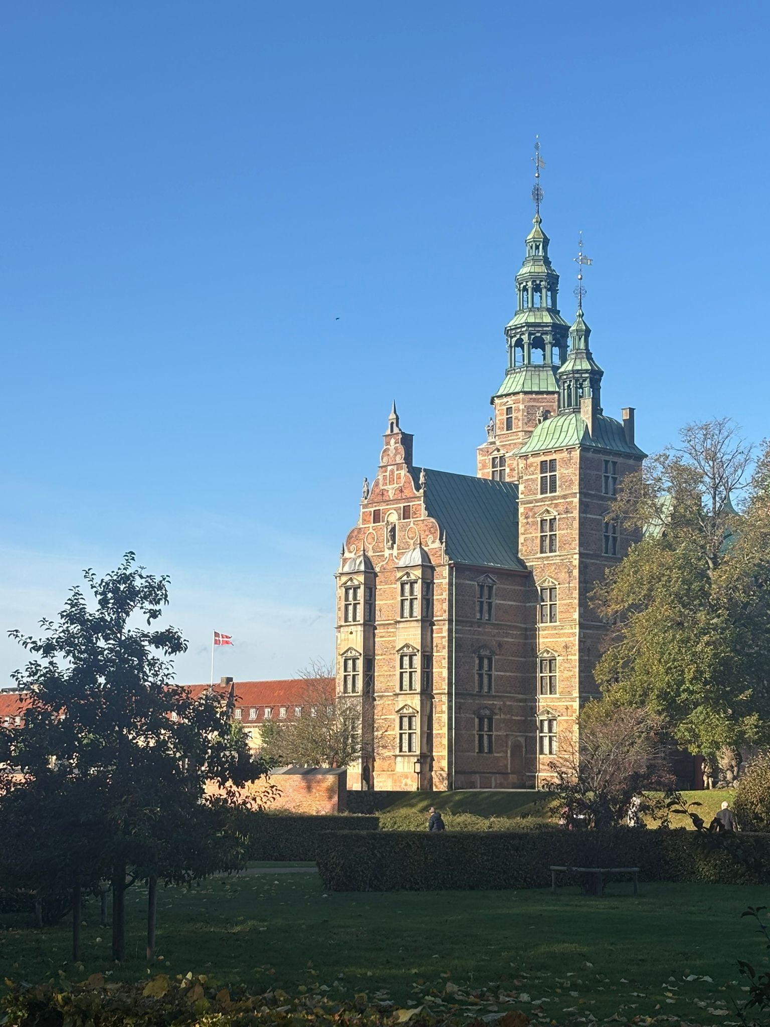 Copenhagen: Rosenborg Palace Tour & Canal Cruise – Copenhagen, Denmark