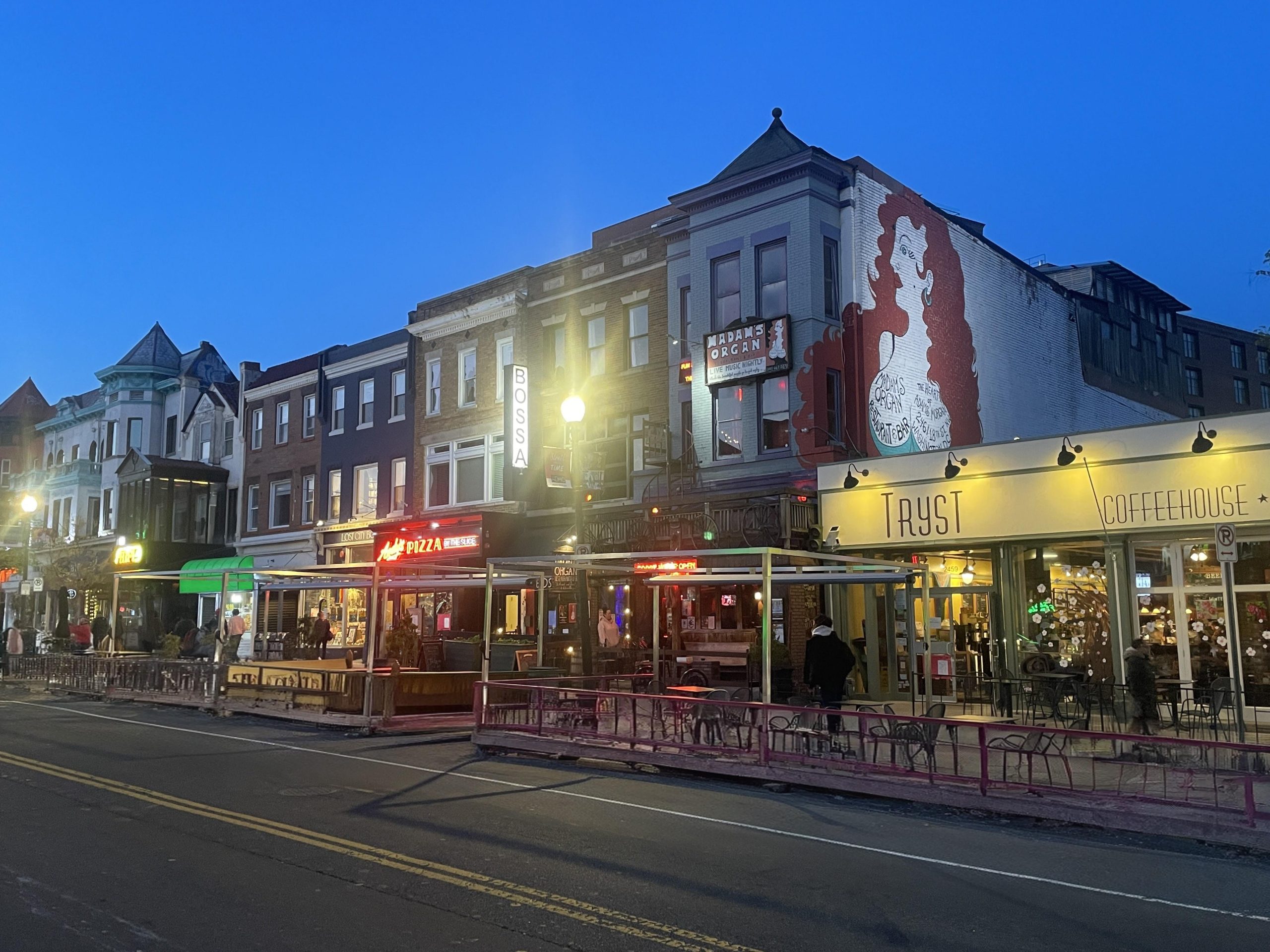 DC: Local Neighborhood Food Tour with DrinkEatWalk Tours – Washington, Washington DC