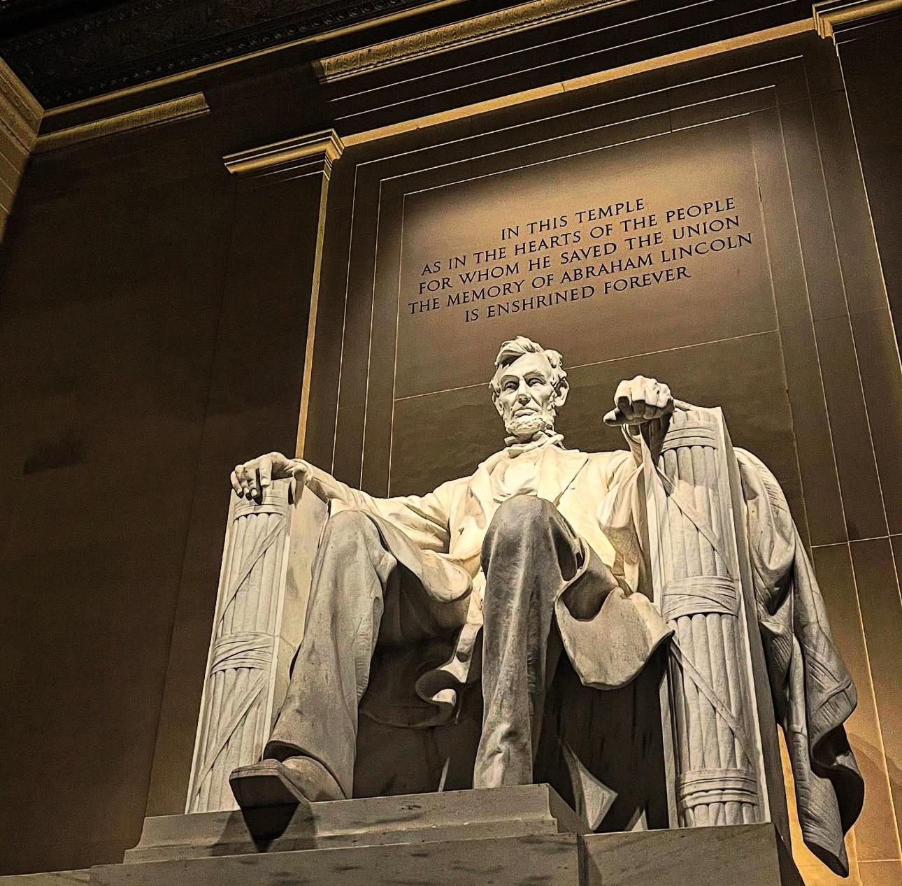 DC: Monuments & Memorials, National Mall Sunset Walking Tour – Washington, Washington DC