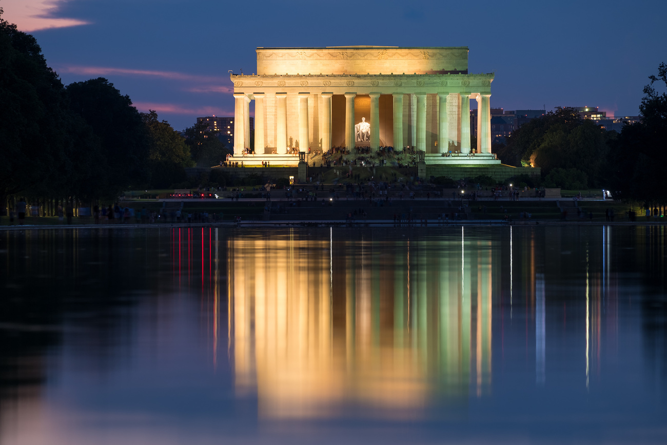 DC: Monuments & Memorials Sunset Tour by Open-top Bus – Washington, Washington DC