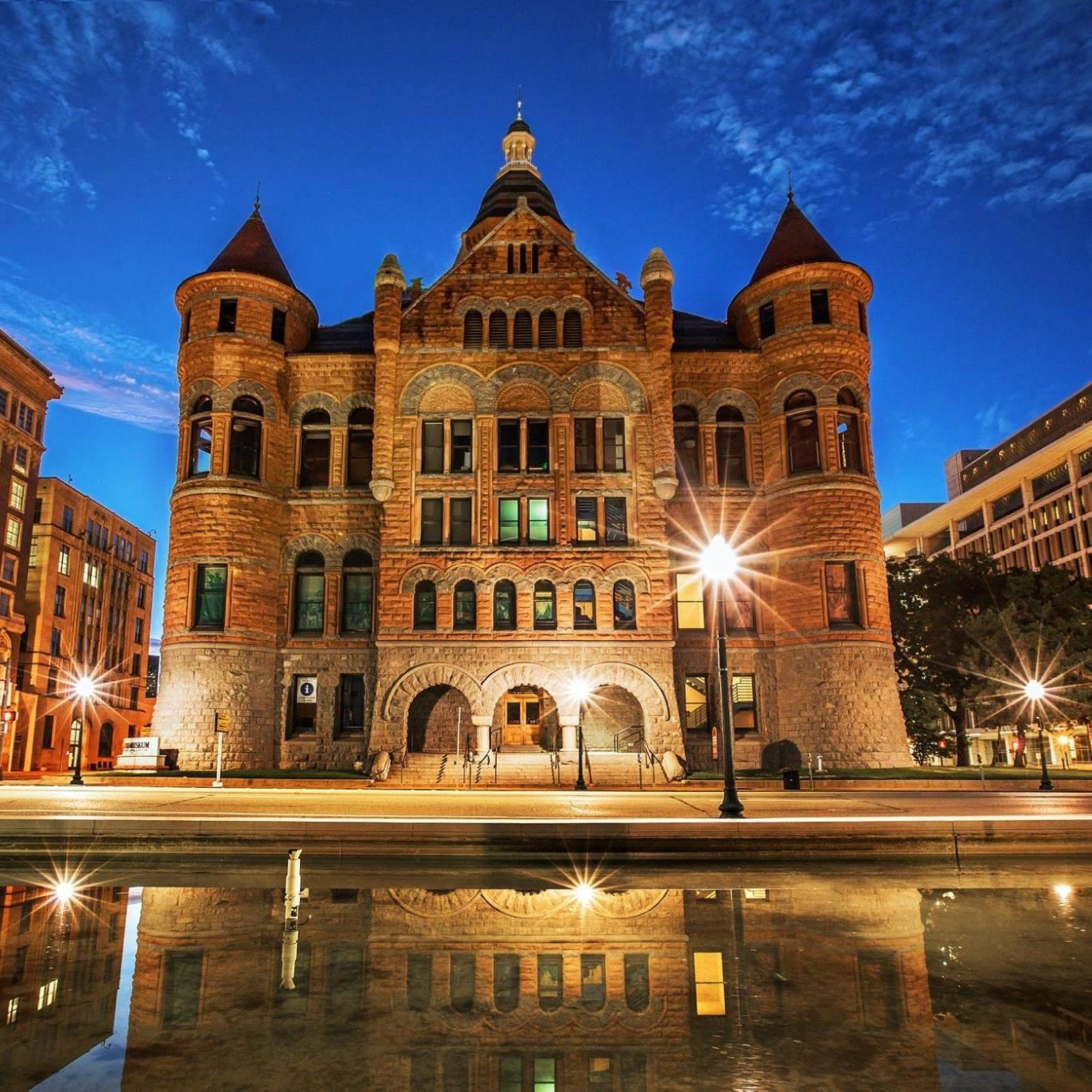 Dallas: Sinister Strolls True Crime Walking Tour – Dallas, Texas