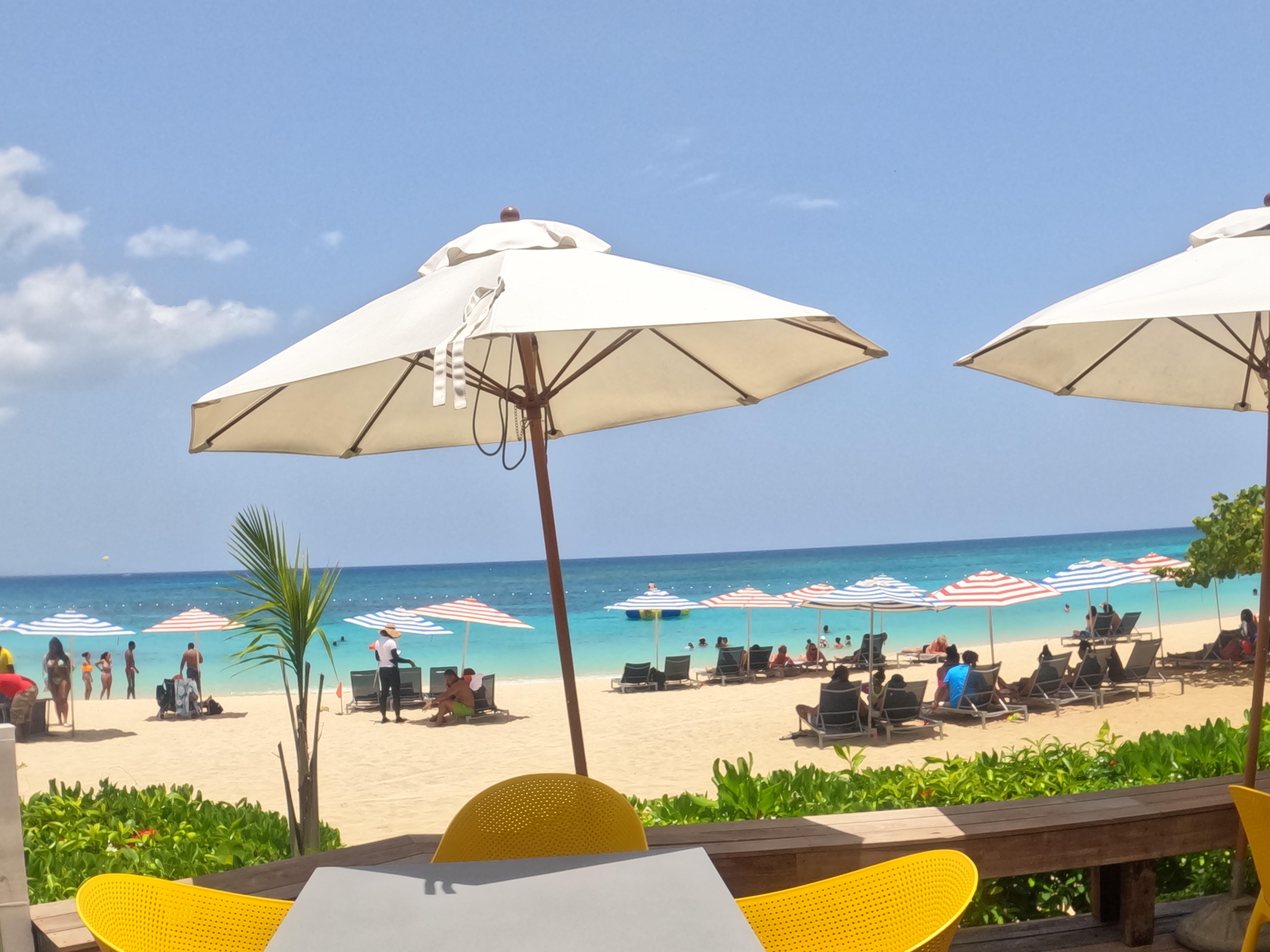 Doctor’s Cave Beach, Margaritaville and Shopping Tour – Montego Bay, Jamaica