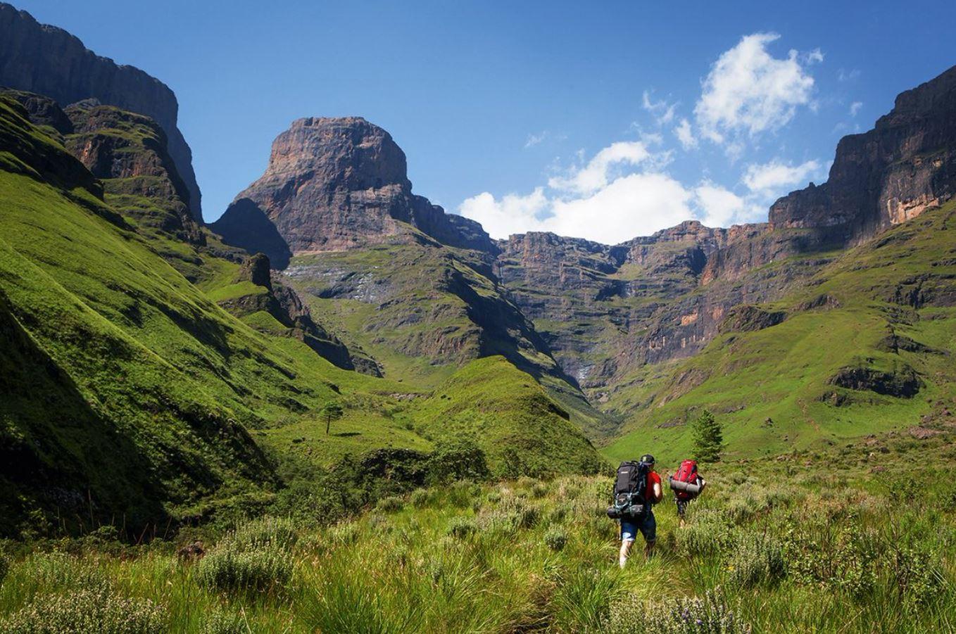 Drakensberg Full Day Tour From Durban plus Hiking – Maloti-Drakensberg Park, South Africa