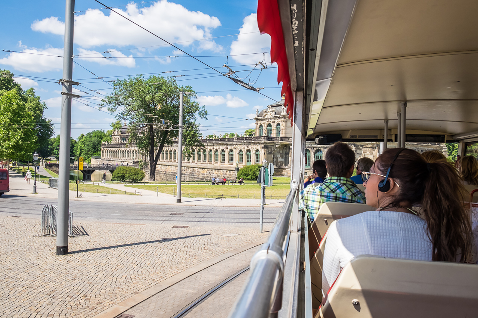 Dresden: Hop-On Hop-Off Sightseeing Bus Tickets – Dresden, Germany