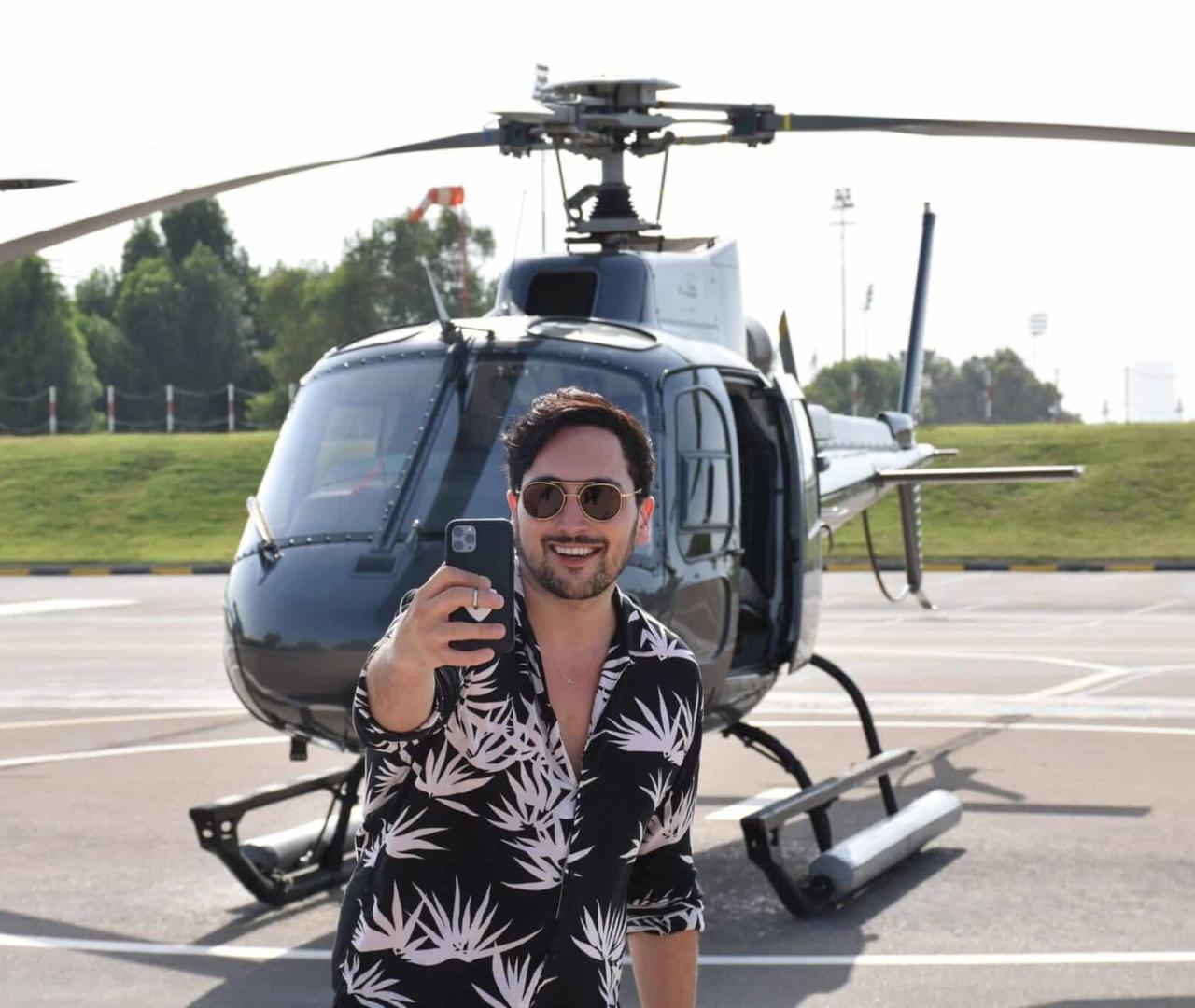 Dubai: 17-Minute Helicopter Tour over Palm Jumeirah – Dubai, United Arab Emirates