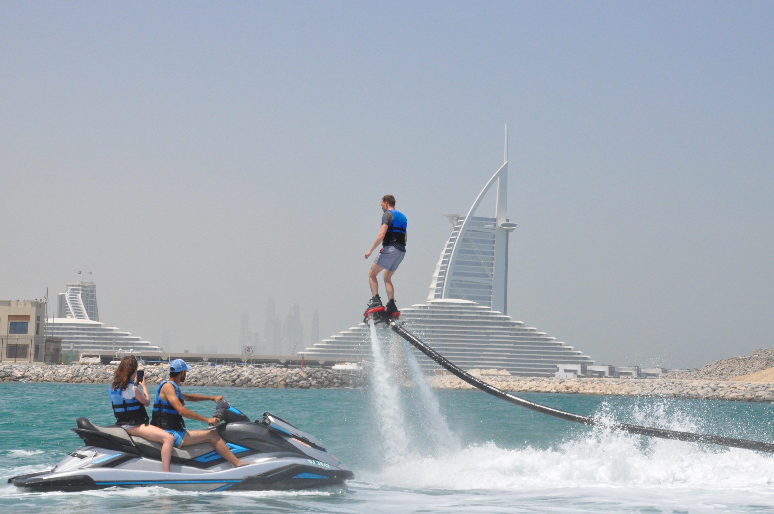 Dubai: 30-minute Flyboard with Instructor and Free Ice Cream – Dubai, United Arab Emirates