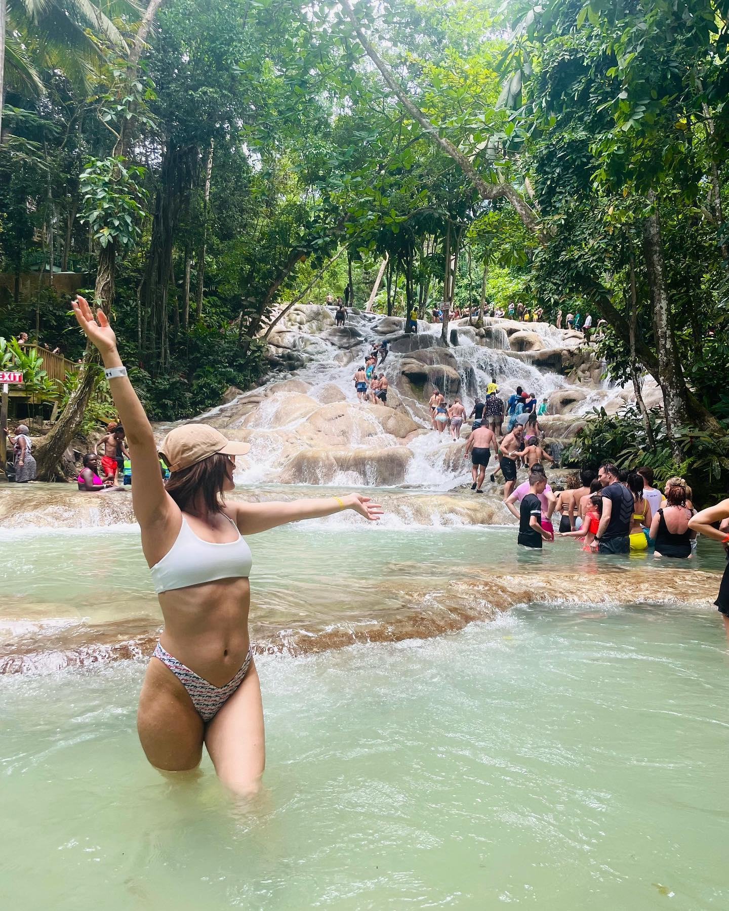 Dunn’s River Falls, Margaritaville Beach and Shopping Tour – Dunns River Falls & Park, Jamaica