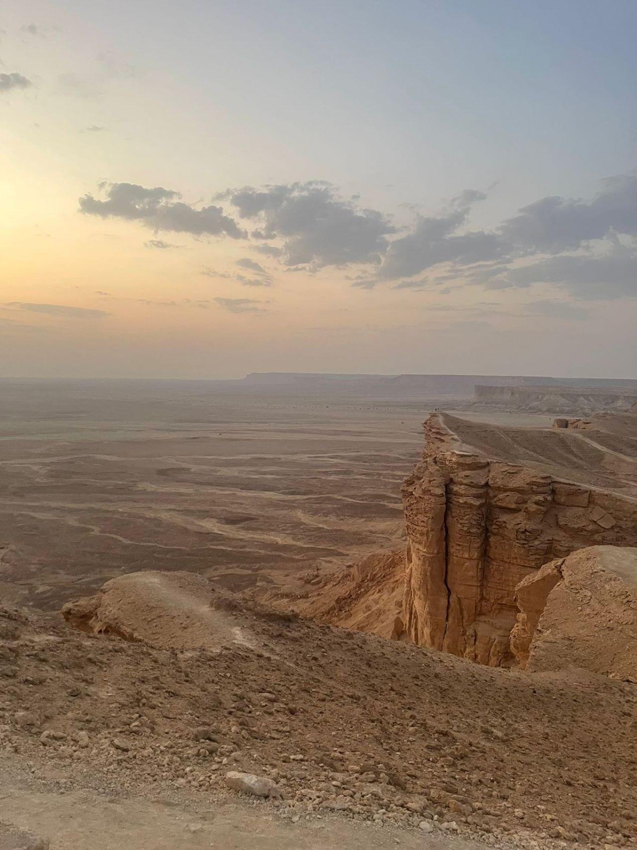 Edge of the World: Hiking & Sunset View – Saudi Arabia