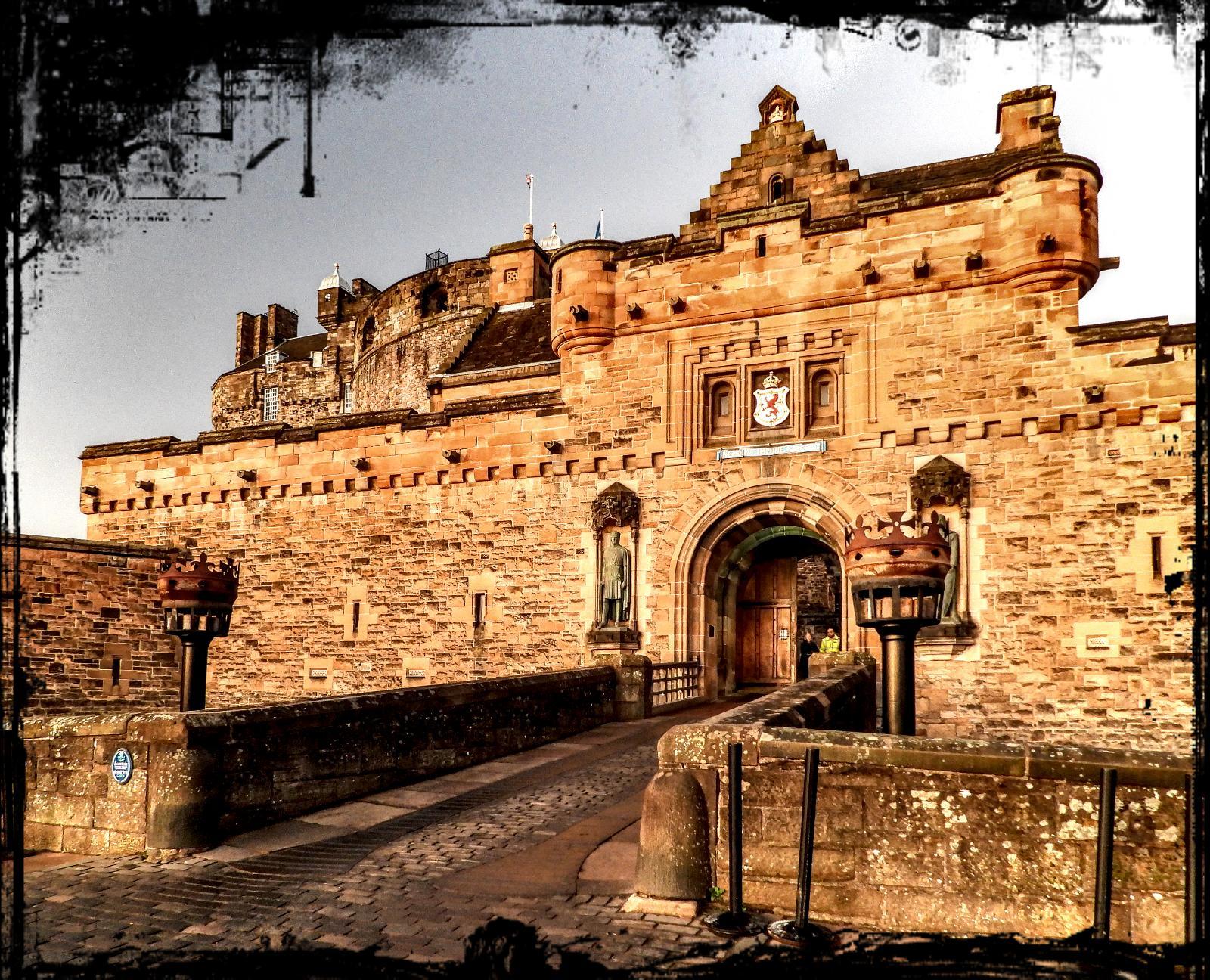 Edinburgh Castle: Guided Tour with Tickets Included – Edinburgh, United Kingdom