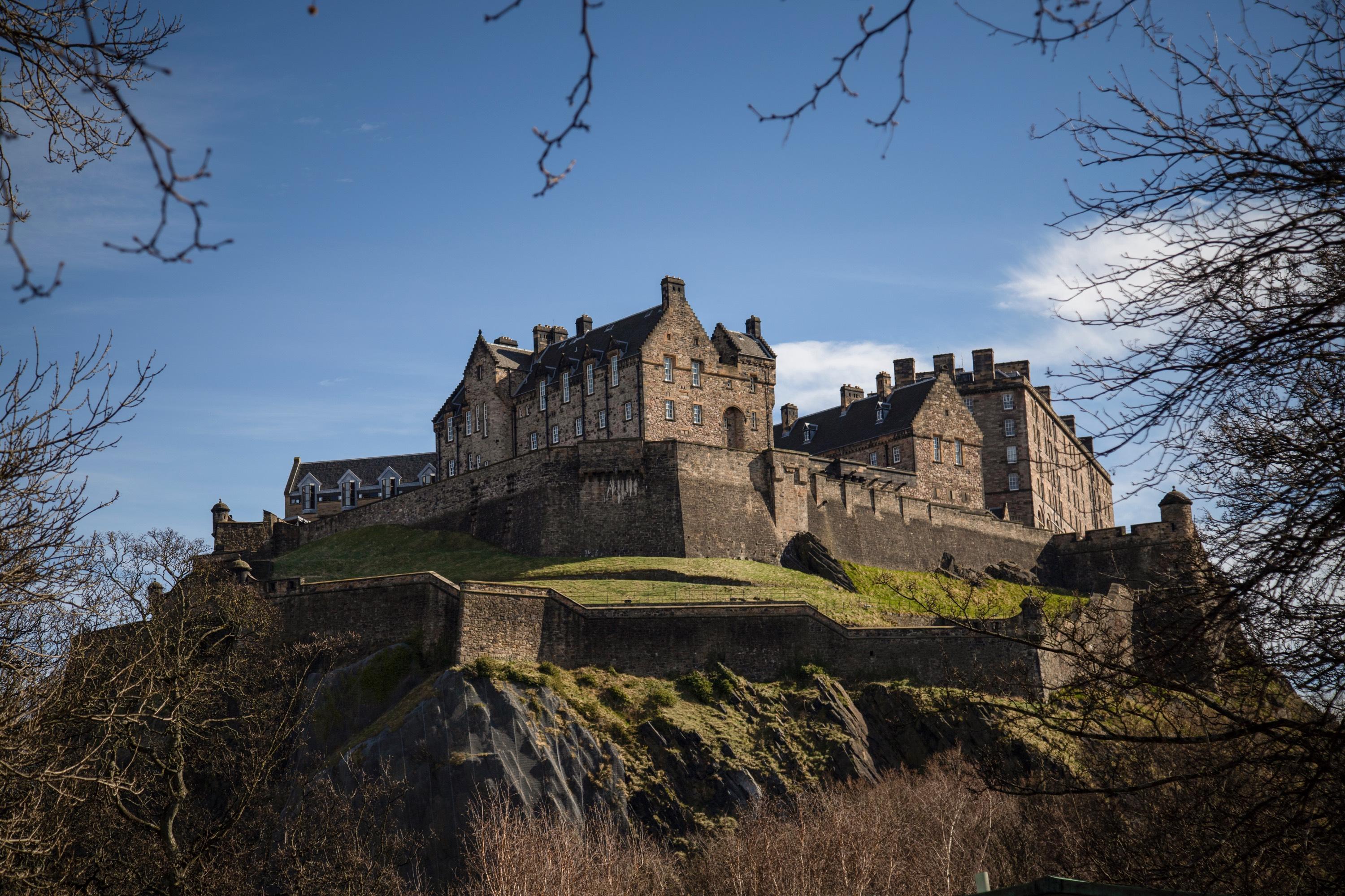 Edinburgh Castle & Royal Mile Walking Tour – Ticket Included – Edinburgh, United Kingdom