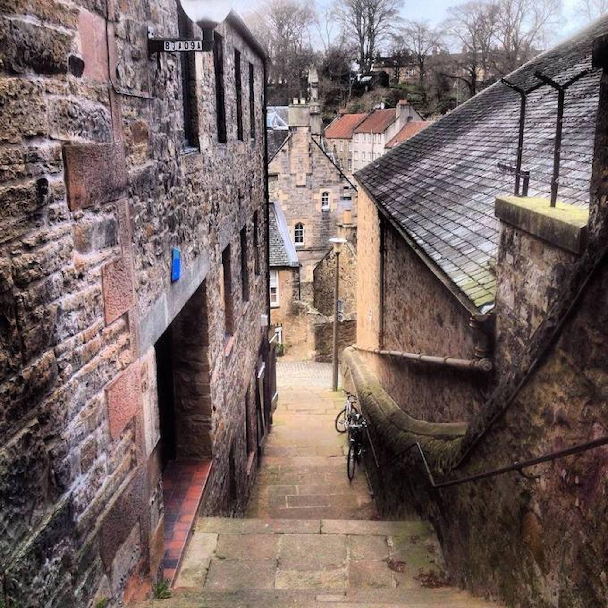 Edinburgh: Dean Village and Circus Lane Walking Tour – Edinburgh, United Kingdom