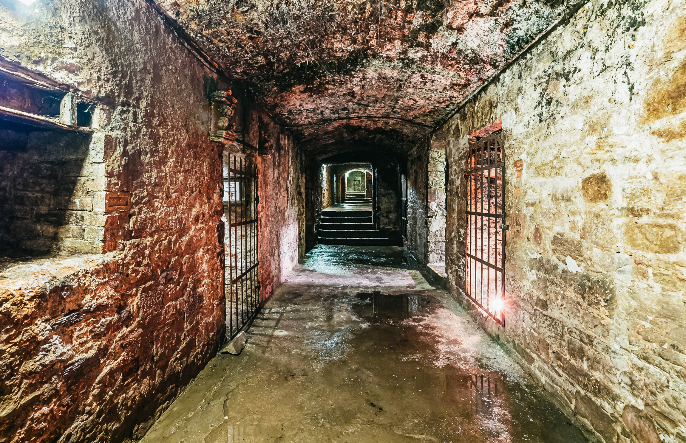 Edinburgh: Late-Night Underground Vaults Terror Tour – Edinburgh, United Kingdom