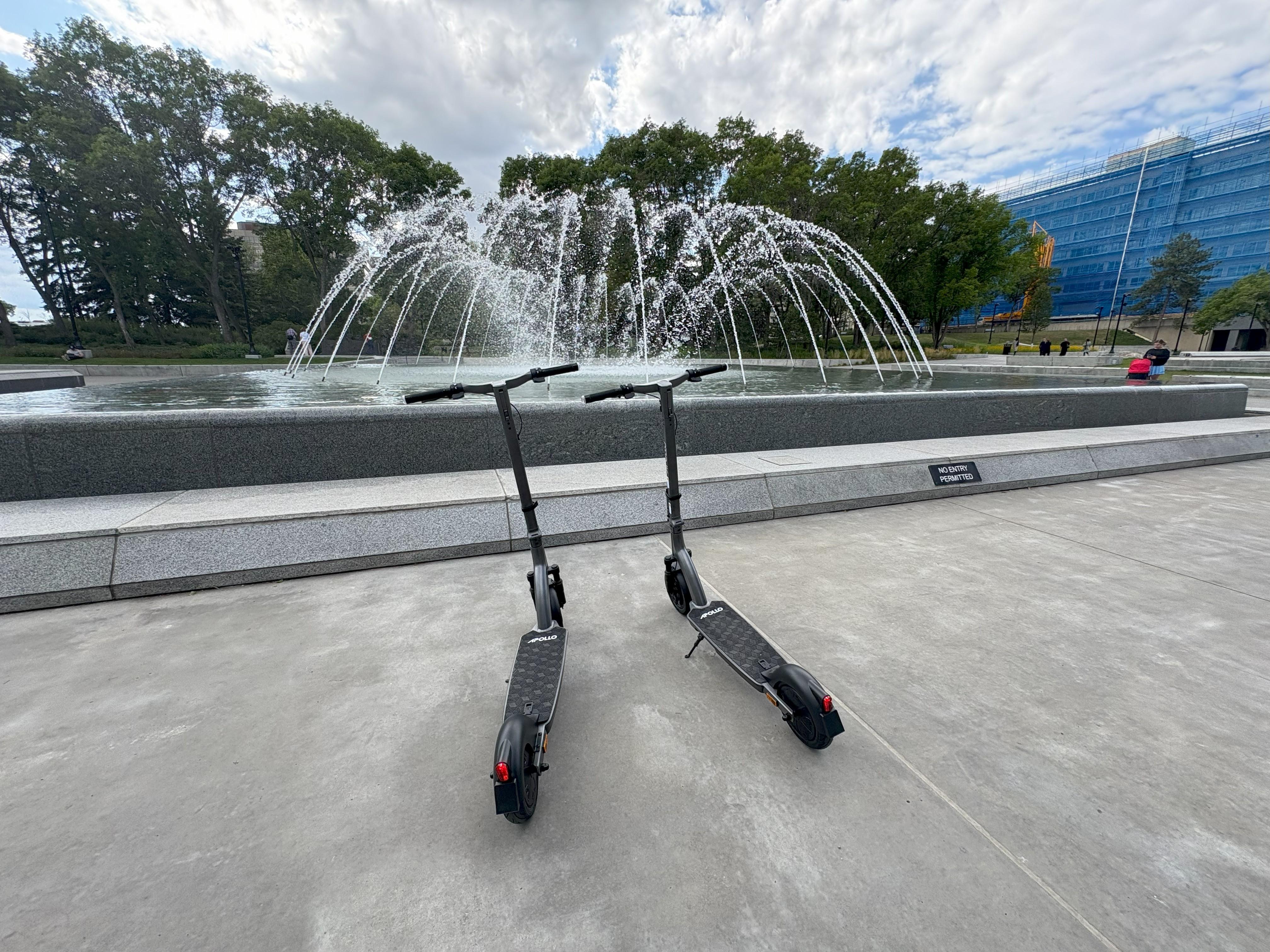 Edmonton: E-Scooter City Highlights Tour | 2-Hour – Edmonton, Canada