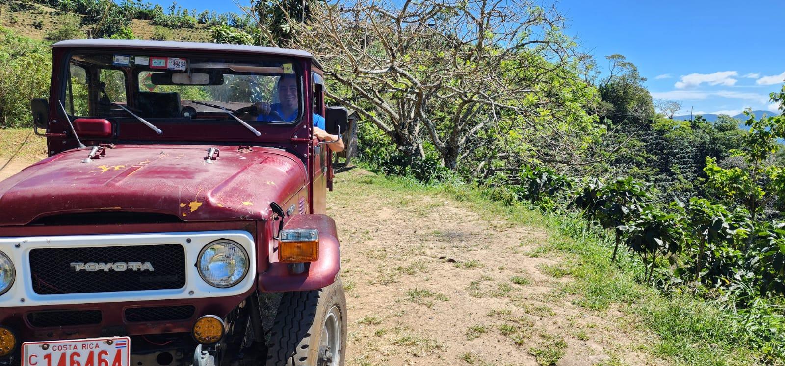 Exploration and Adventure: Toyota Land Cruiser Ride & Hike – San Pedro de Poás, Costa Rica