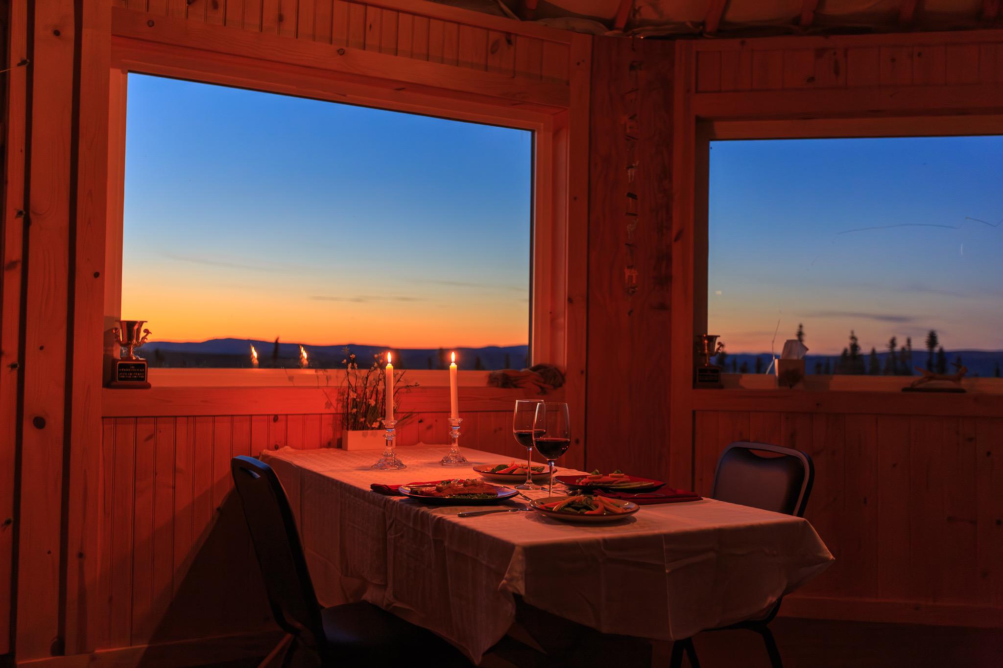 Fairbanks: Late Night Yurt Dinner and Northern Lights – Fairbanks, Alaska