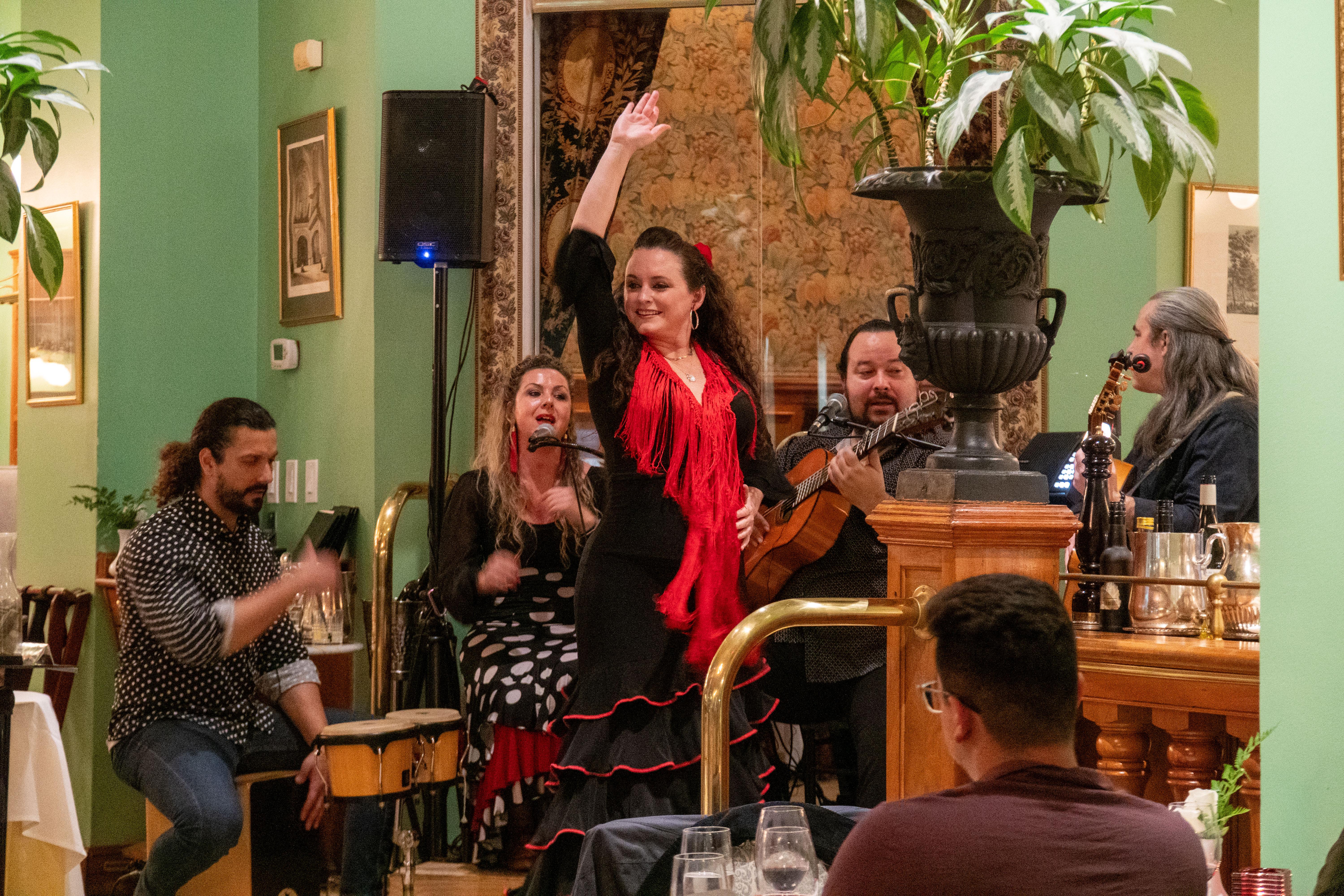 Flamenco Show with Dinner and Sangria – Washington DC