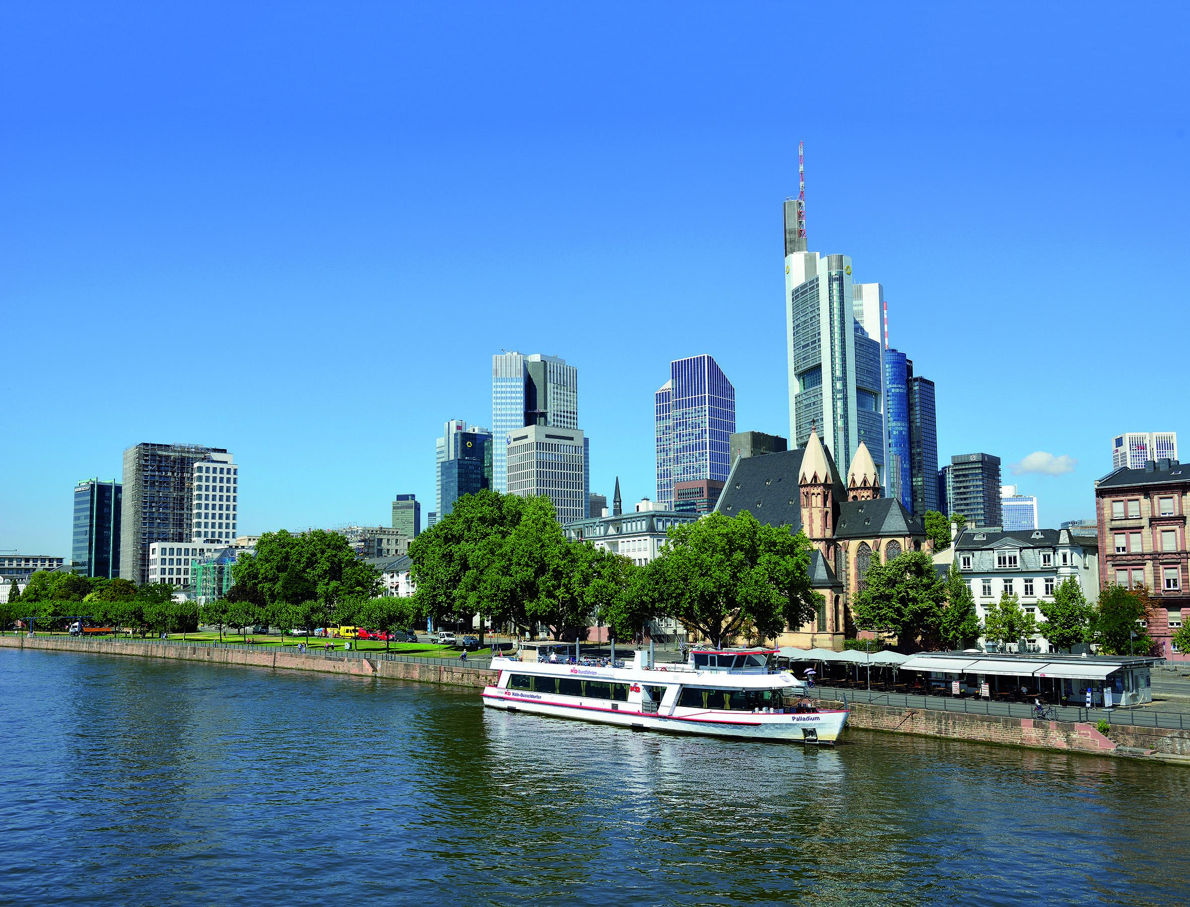 Frankfurt: 1-Hour Panorama Boat Cruise on the river Main – Frankfurt, Germany
