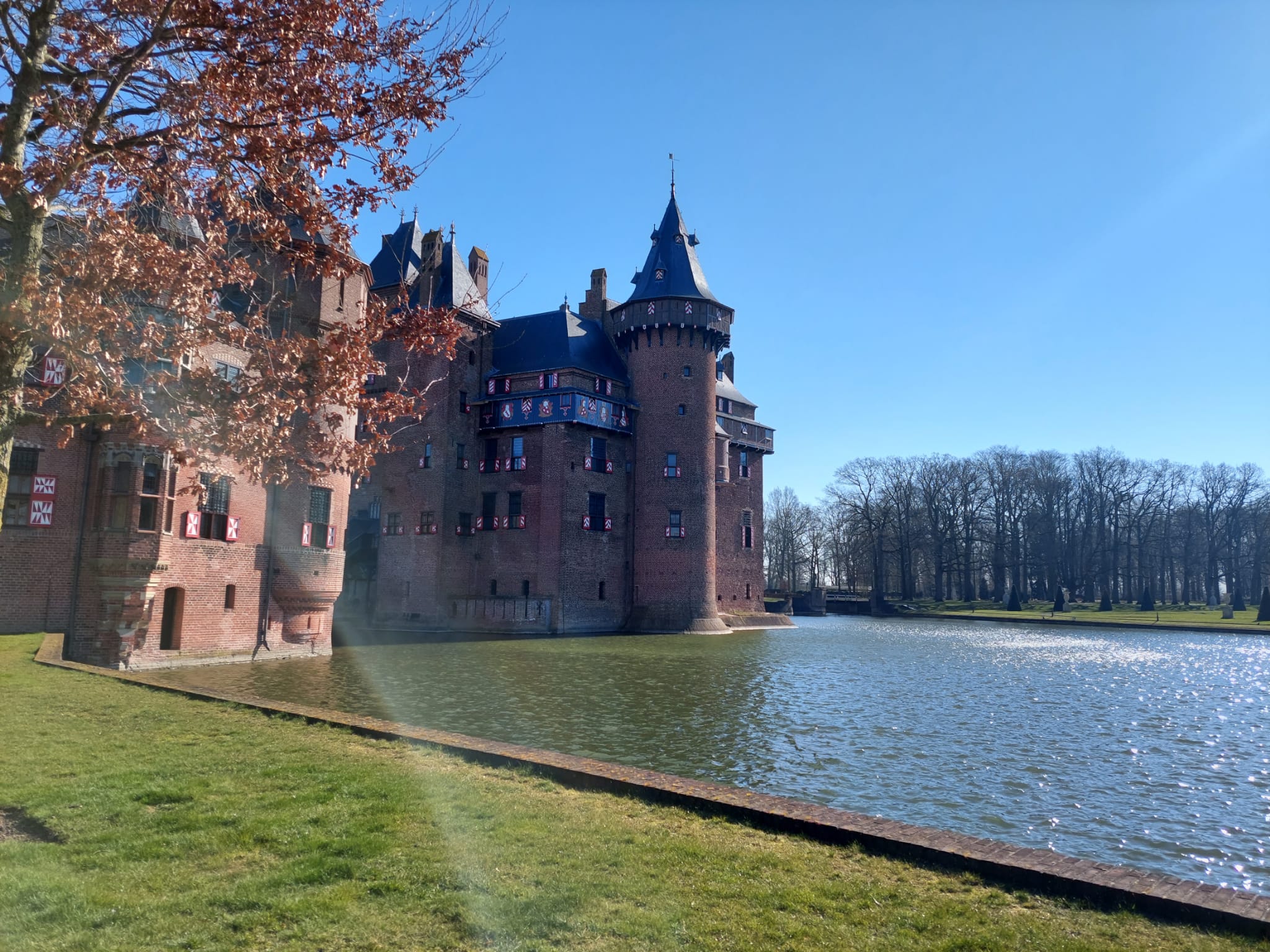 From Amsterdam: Castle De Haar Guided Tour – Utrecht, Netherlands