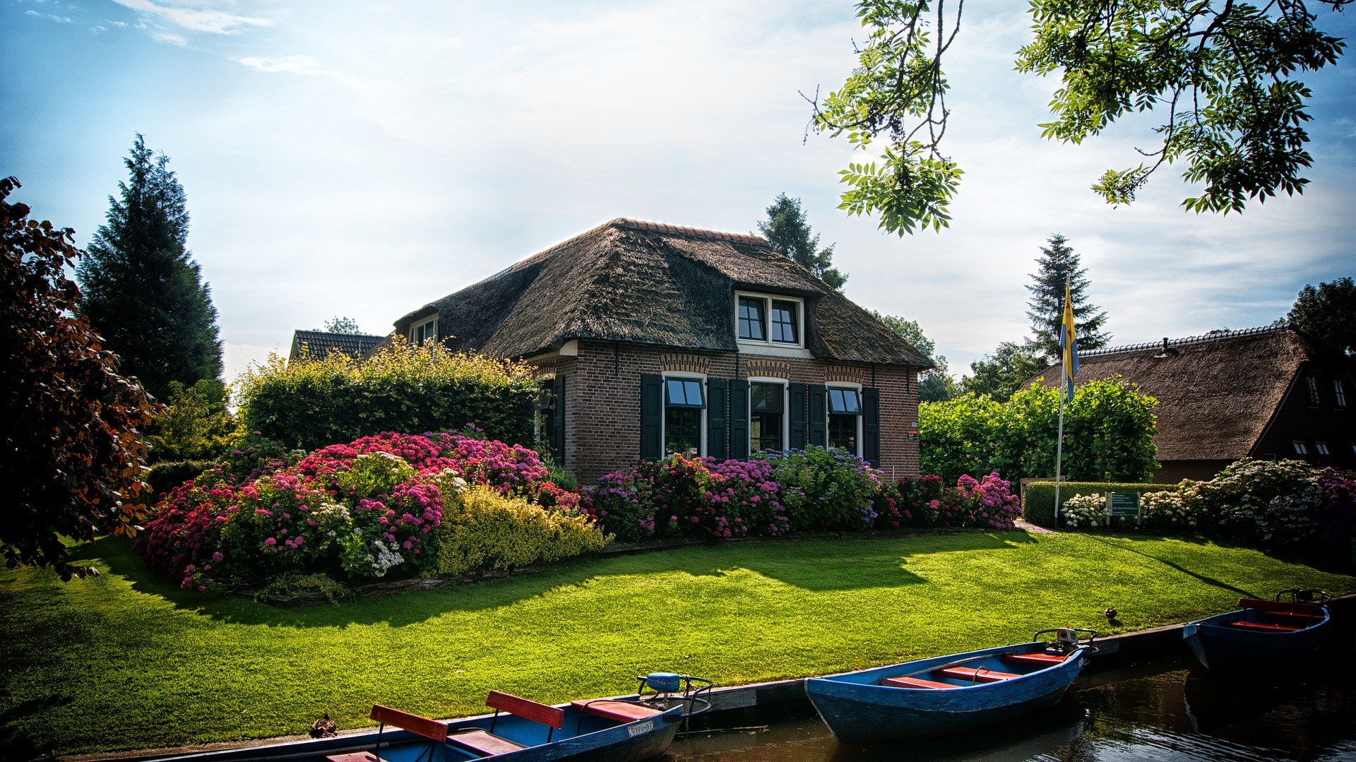 From Amsterdam: Private Sightseeing Tour to Giethoorn – Amsterdam, Netherlands