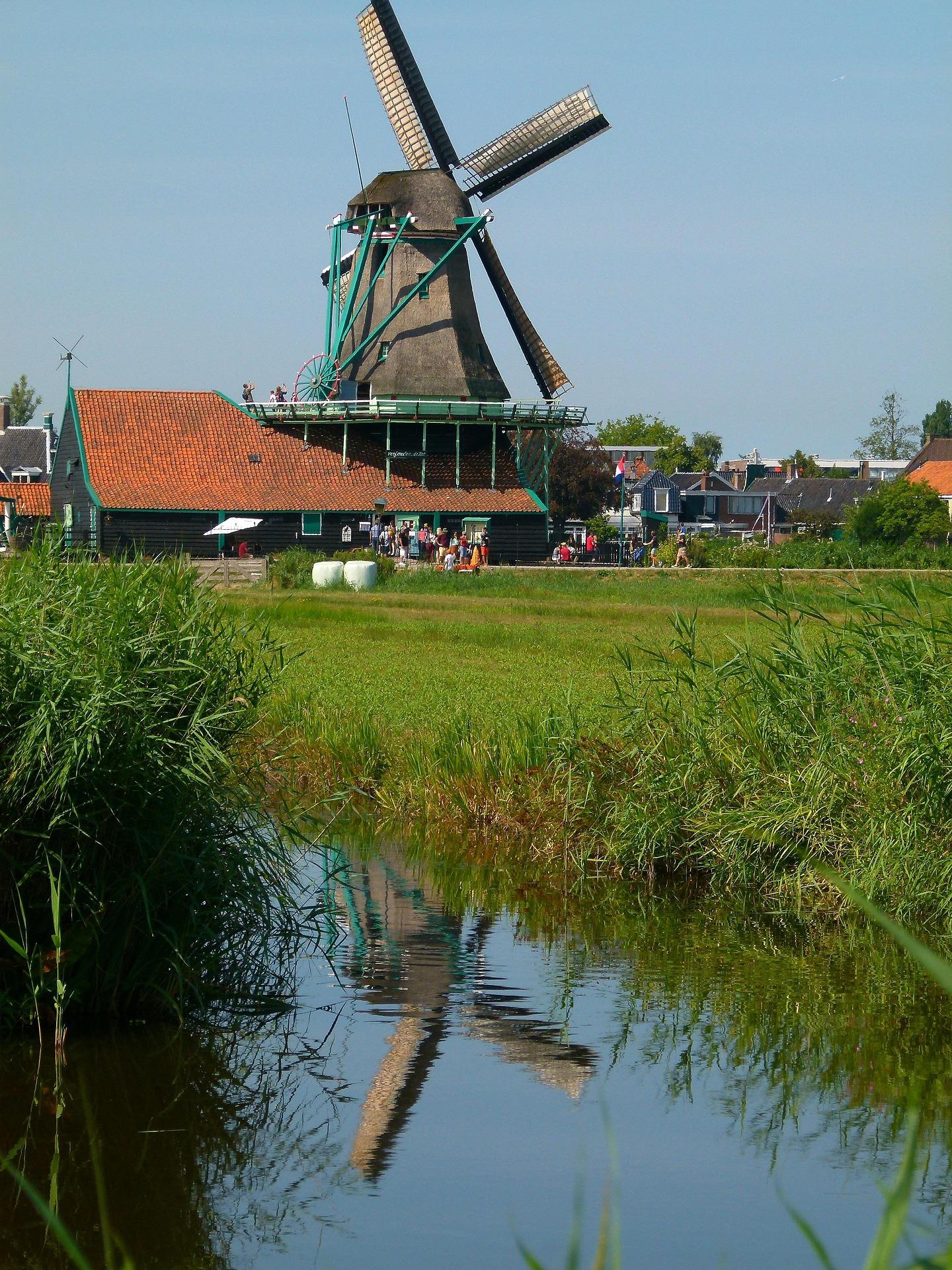 From Amsterdam: Zaanse Schans Windmills Small-Group Tour – Zaandam, Netherlands