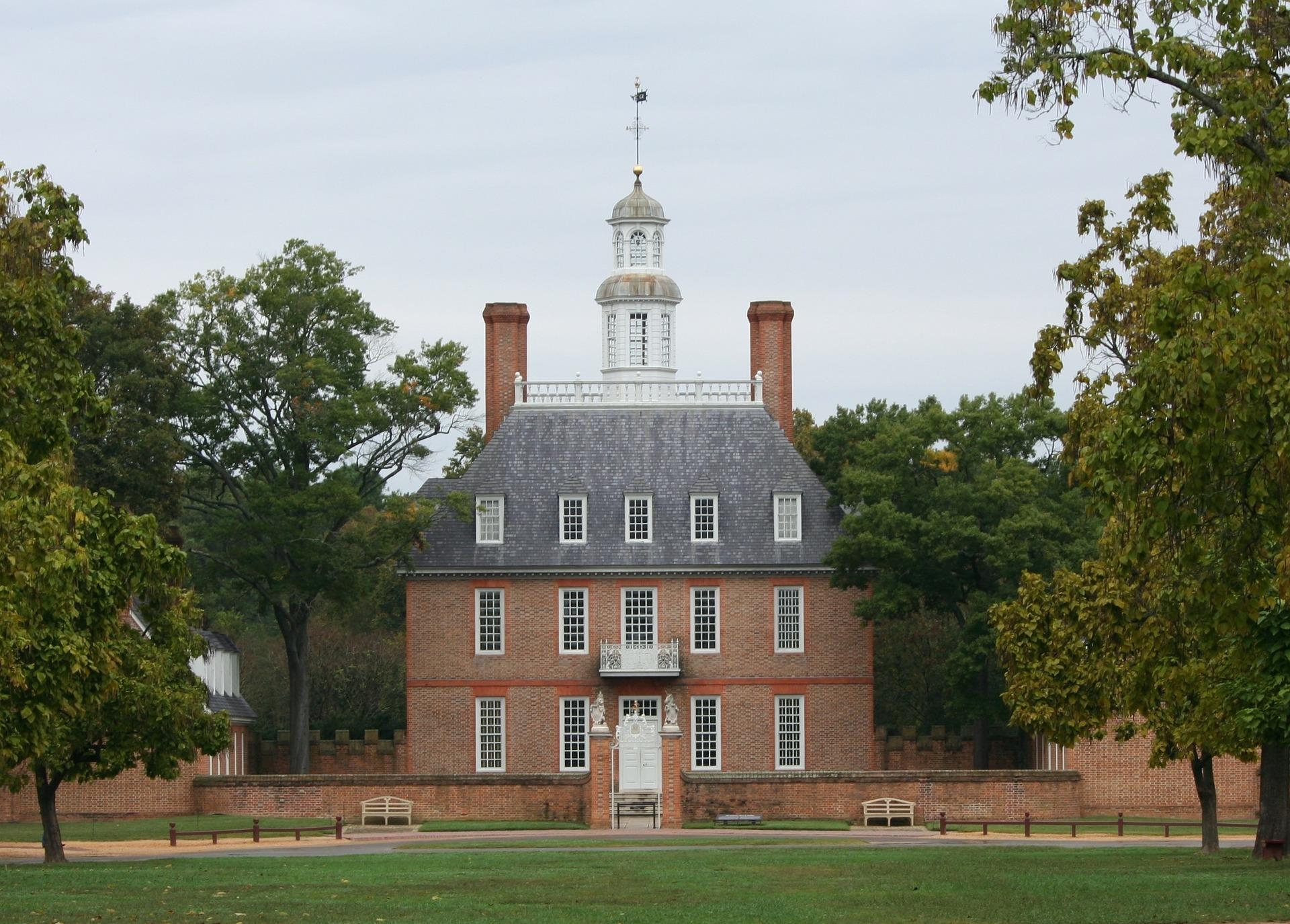 From DC: Colonial Williamsburg and Historical Triangle Tour – Colonial Parkway, Virginia
