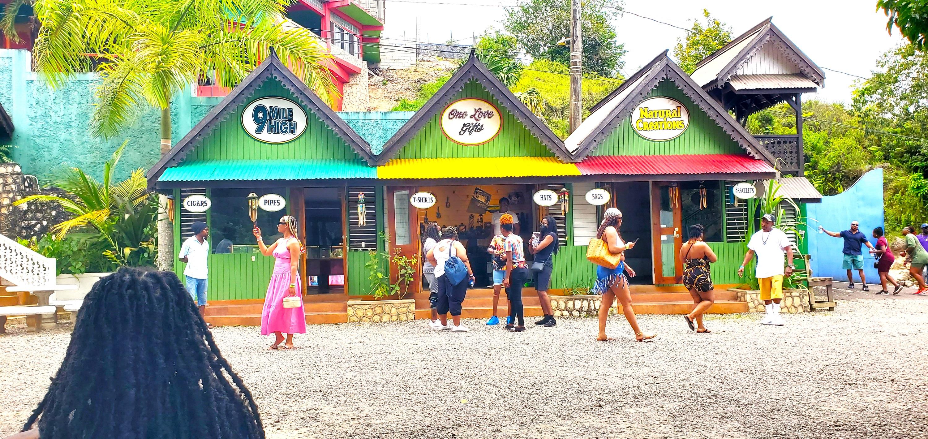 From Kingston: Bob Marley Mausoleum, Nine Mile Town Tour – Nine Mile, Jamaica