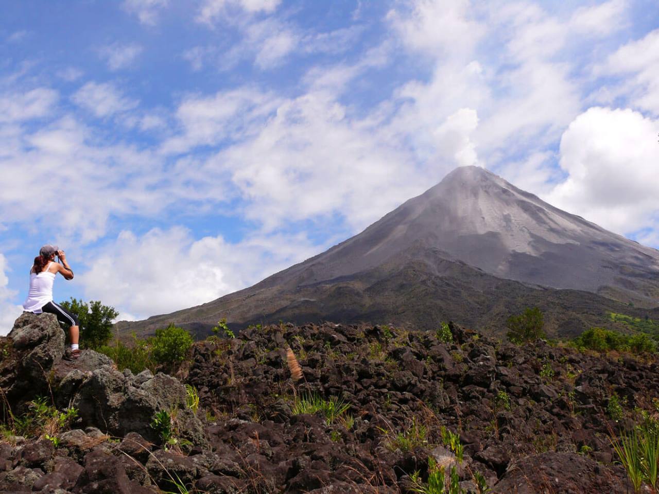 From La Fortuna: Arenal Volcano & Hotsprings Afternoon Tour – La Fortuna, Costa Rica
