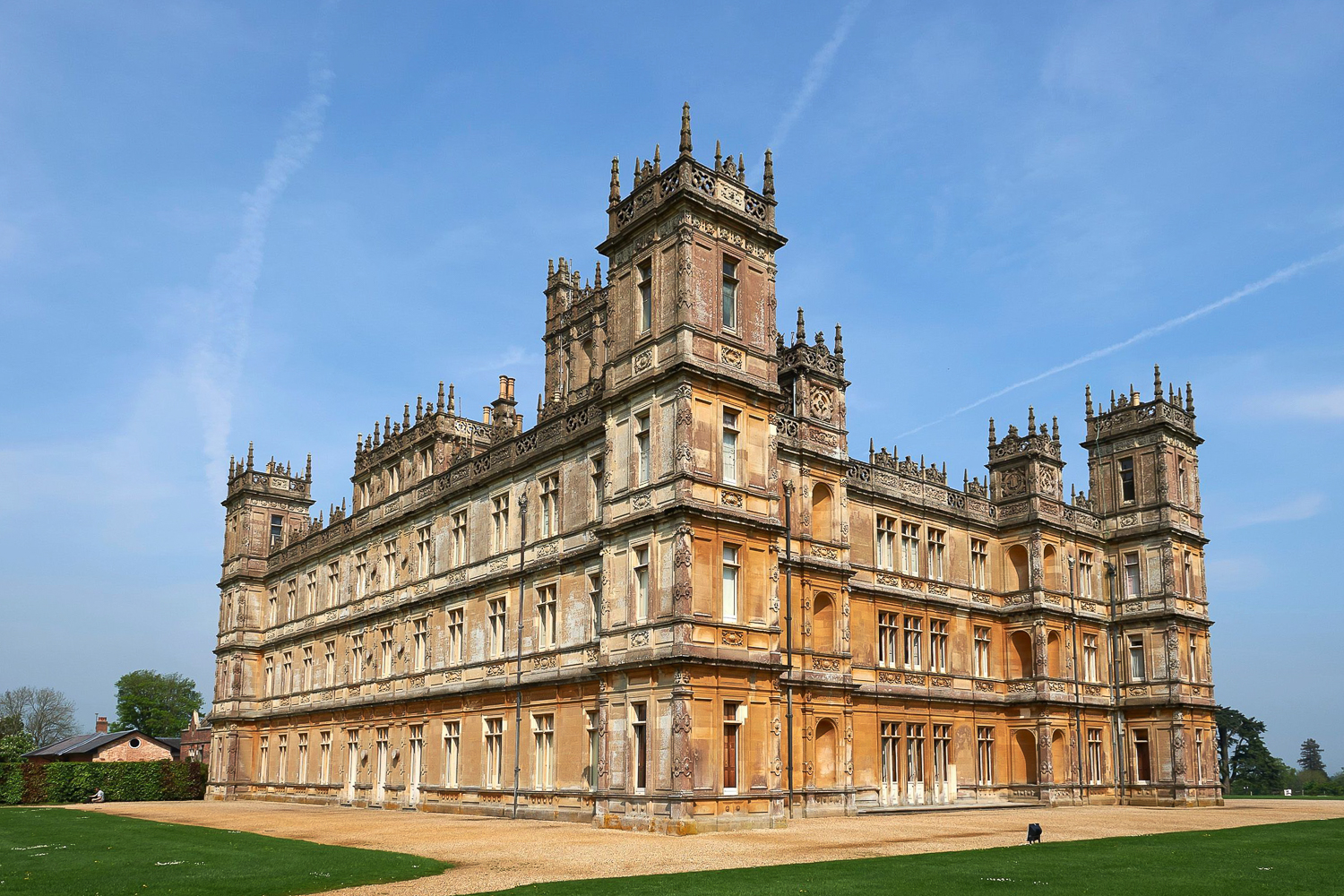 From London: Downton Abbey and Village Coach Tour – London, United Kingdom