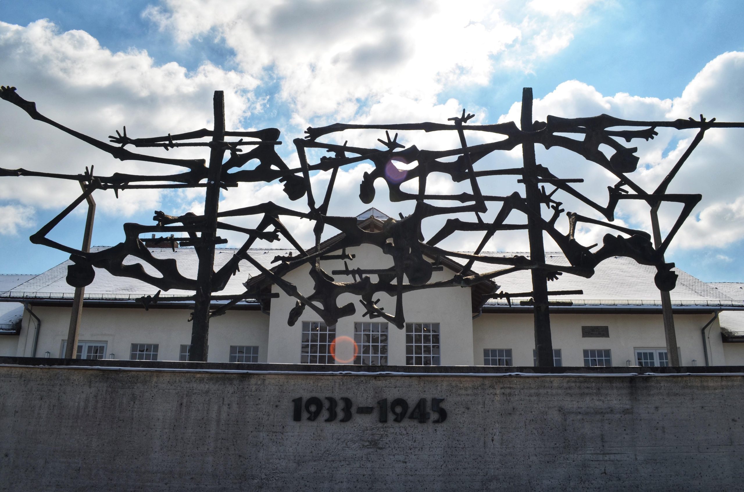 From Munich: Dachau Memorial Site Tour in Spanish – Dachau, Germany